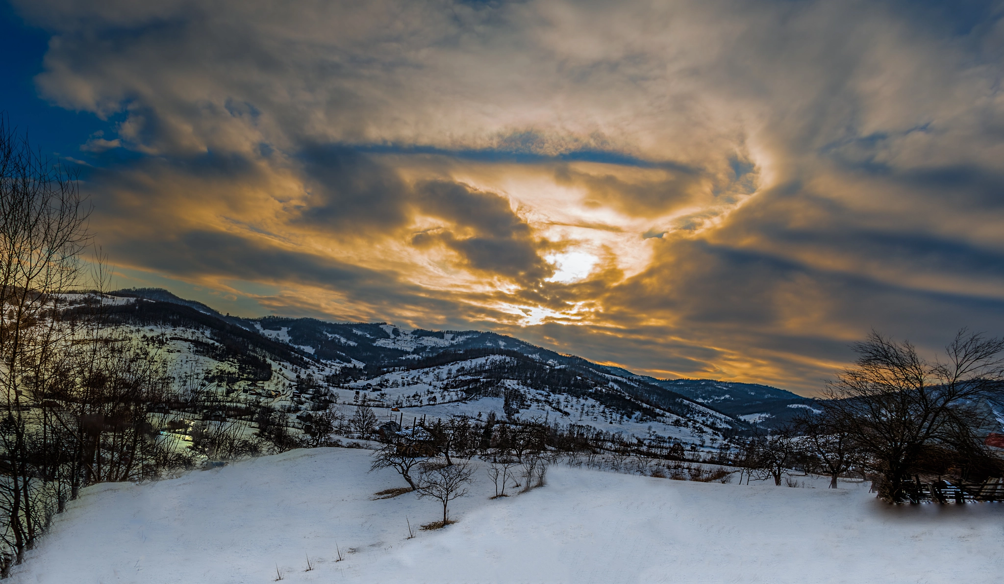 Samyang 12mm F2.8 ED AS NCS Fisheye sample photo. Winter sky photography