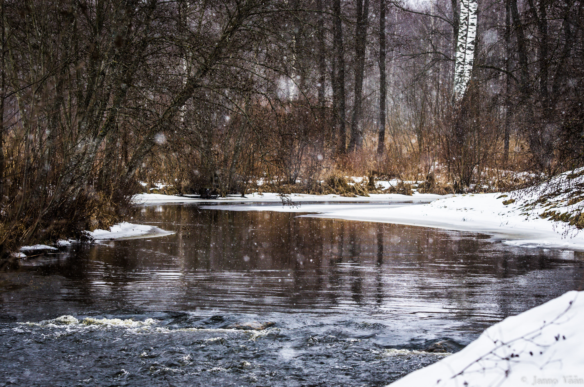 Pentax K-5 sample photo. Snow on the river photography