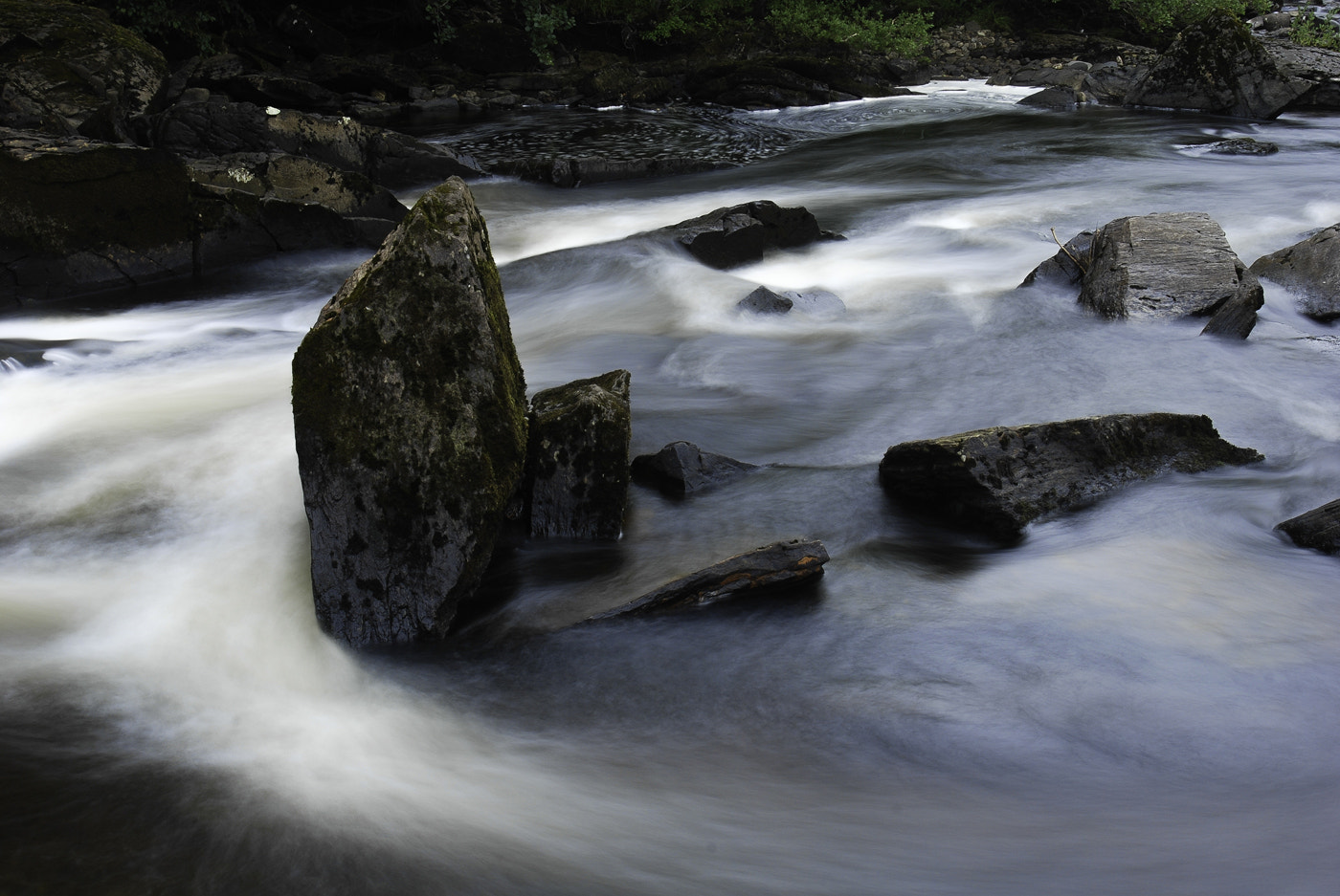 AF Zoom-Nikkor 24-120mm f/3.5-5.6D IF sample photo. Rocky pools photography