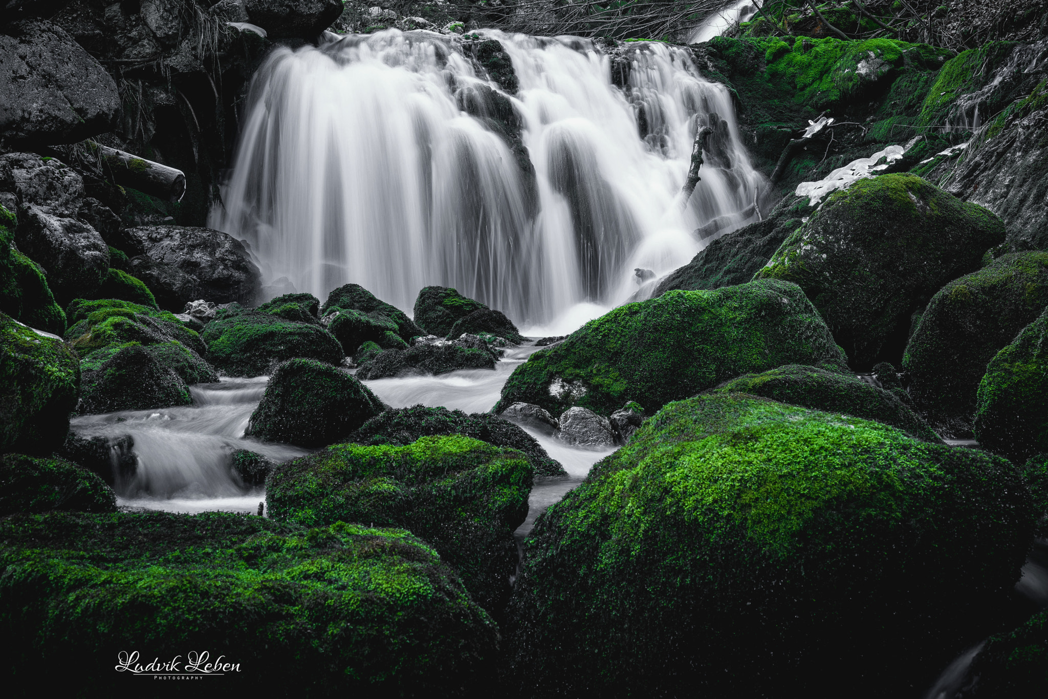 Sony a7 II + Sony 50mm F1.4 sample photo. Waterfall photography