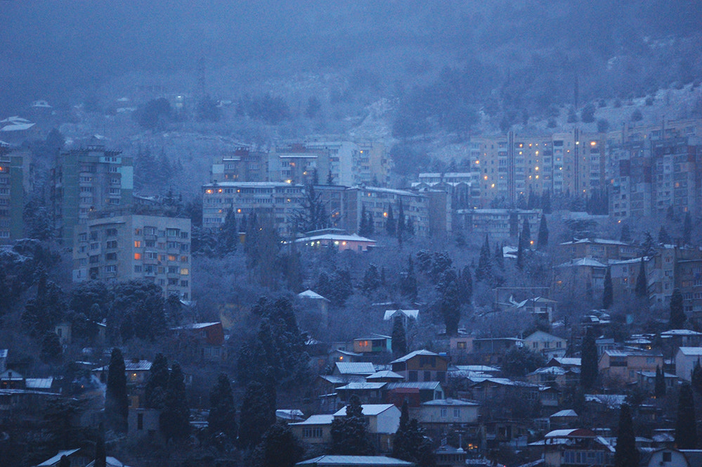 Sigma 70-300mm F4-5.6 APO DG Macro sample photo. Snow in yalta / Снег в Ялте photography