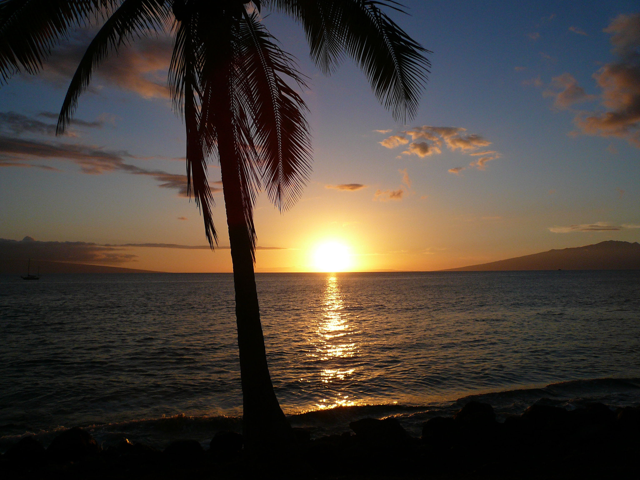 Panasonic DMC-FX07 sample photo. Maui sunset photography