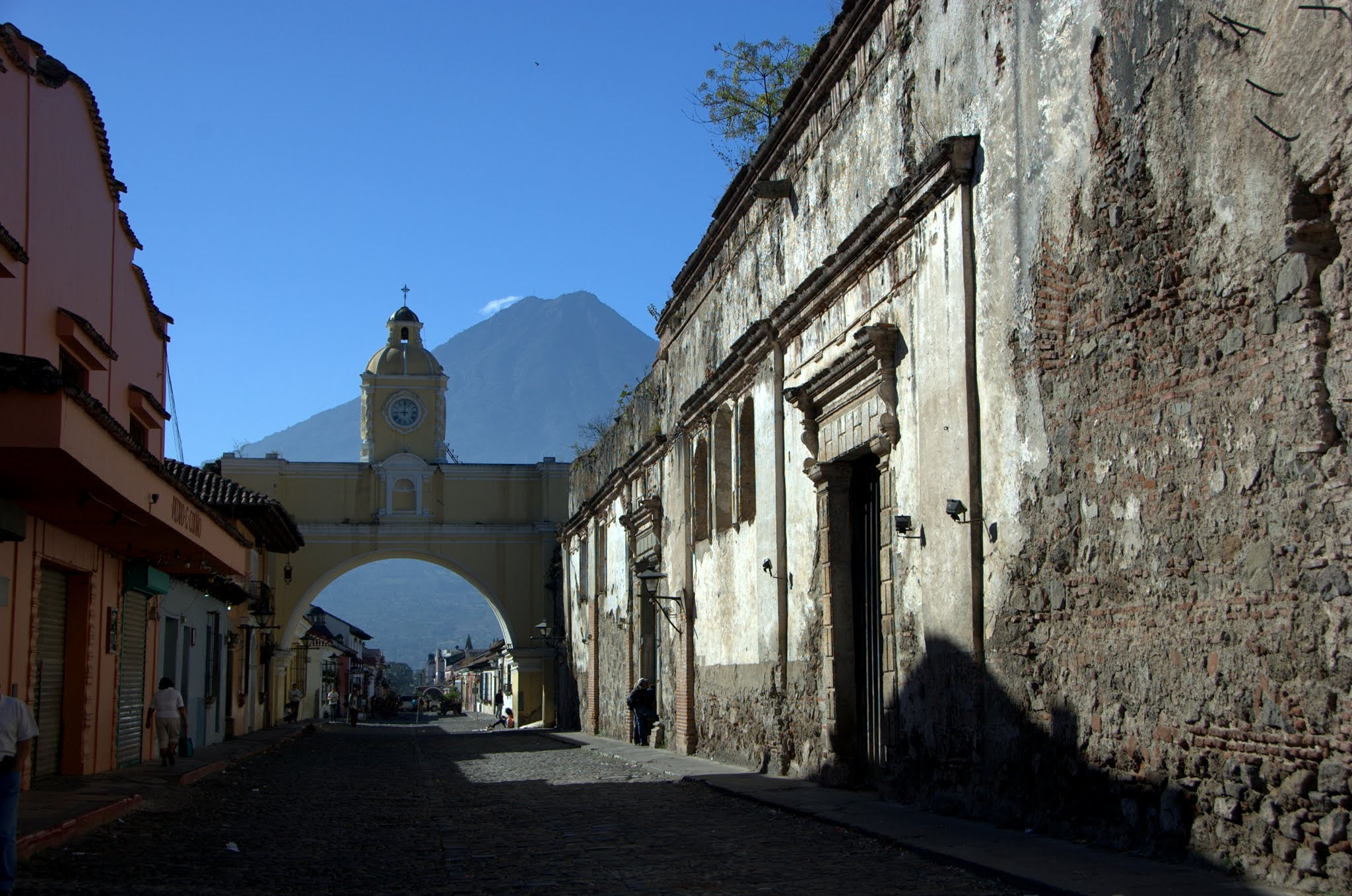 Nikon D40 sample photo. Calle 5, antigua photography