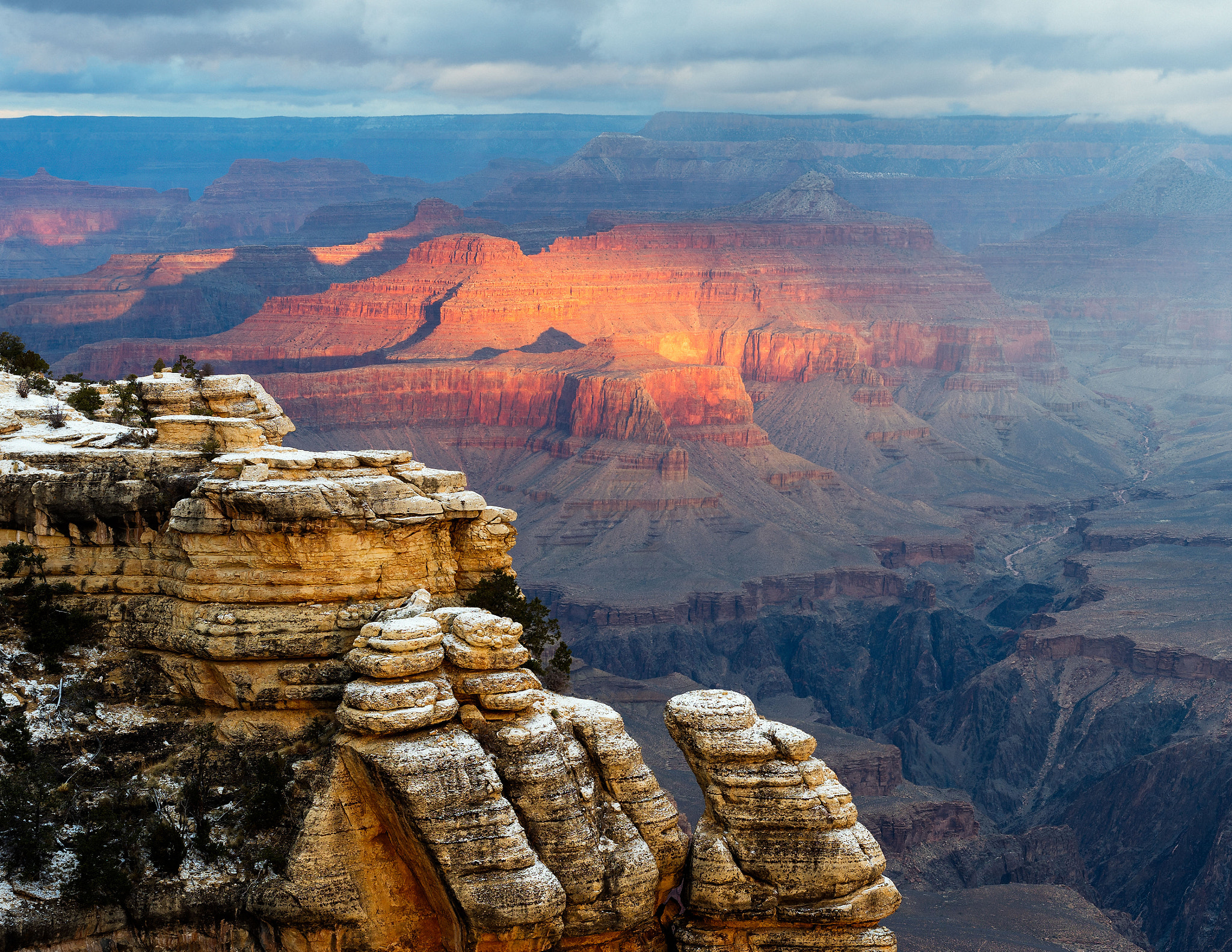 Nikon D810 + ZEISS Otus 55mm F1.4 sample photo. Grand canyon snowstorm photography