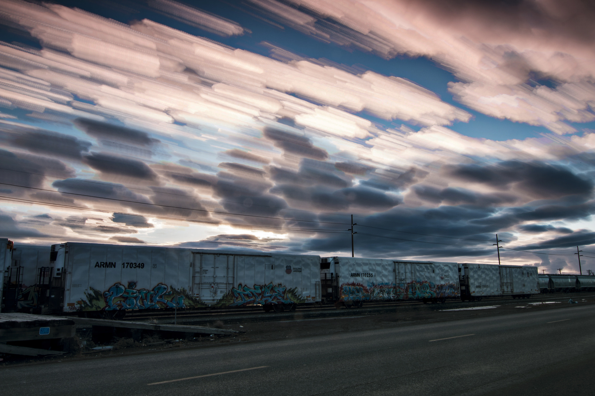 Tokina AT-X Pro 12-24mm F4 (IF) DX sample photo. Boxcars in the wind photography
