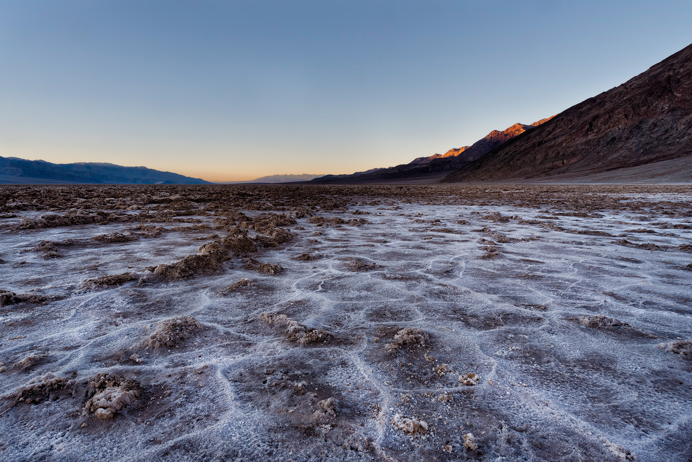 Sigma 12-24mm F4.5-5.6 EX DG Aspherical HSM sample photo. Death valley badwater basin photography