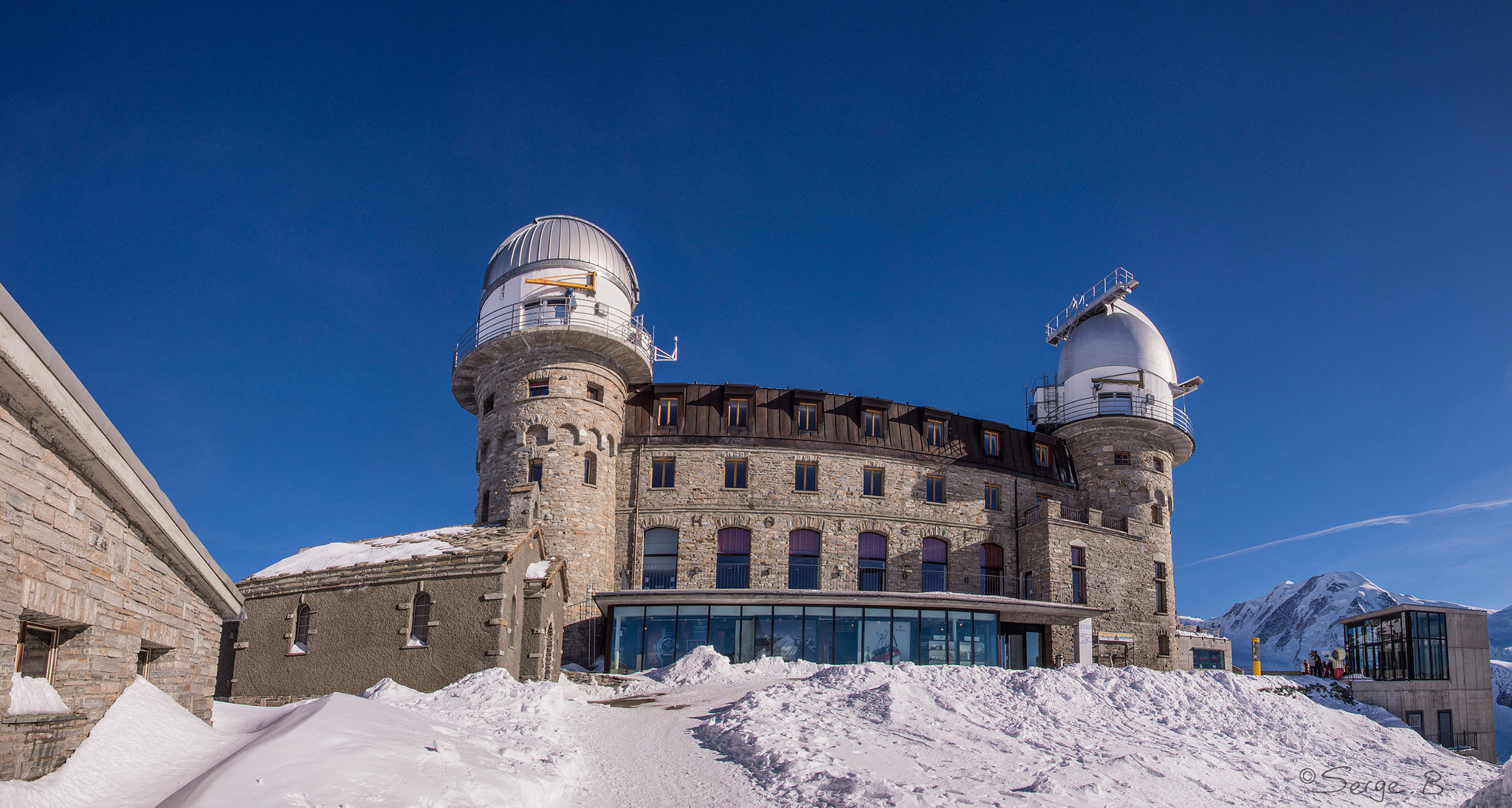 Sony SLT-A65 (SLT-A65V) + 17-50mm F2.8 sample photo. Hôtel gornergrat photography