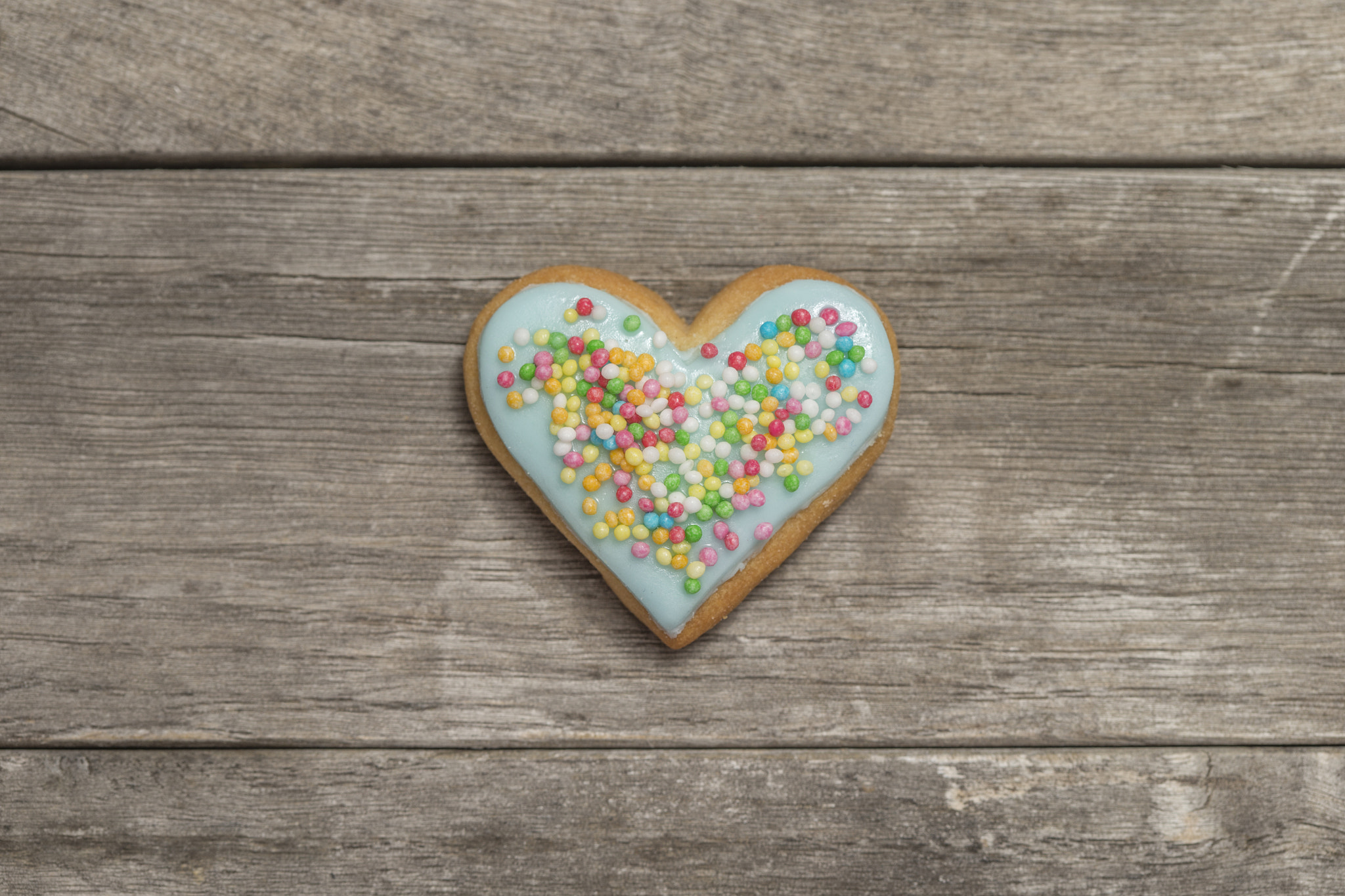 Canon EOS-1D X + Canon EF 100mm F2.8 Macro USM sample photo. Close-up of delicious baked valentine's heart photography