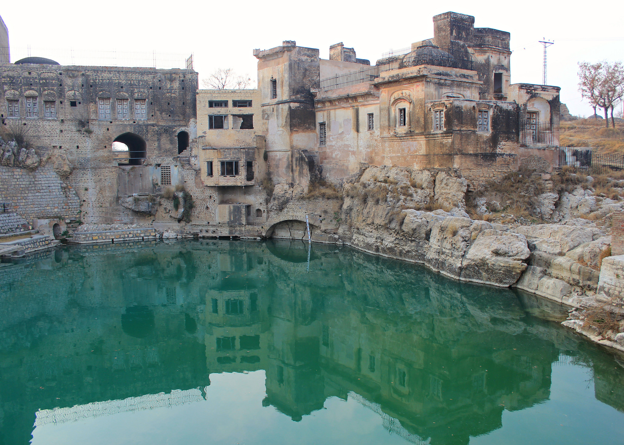 Canon EOS 600D (Rebel EOS T3i / EOS Kiss X5) + Canon EF-S 18-55mm f/3.5-5.6 USM sample photo. Katas raj temple photography