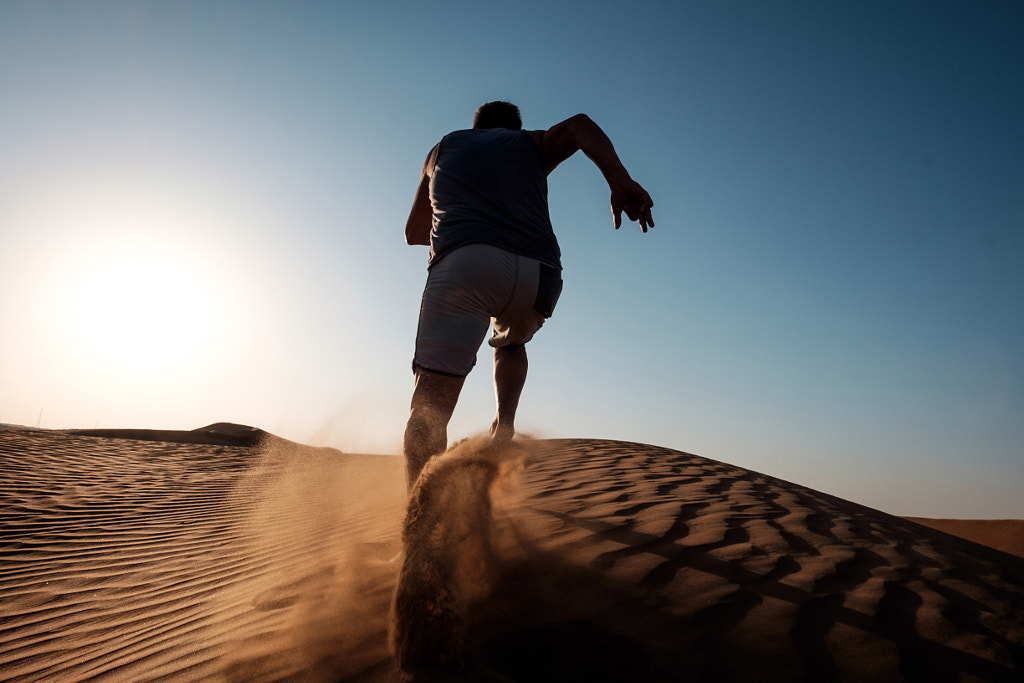 Running in the desert by Morten Byskov - 5050 Travelog on 500px.com