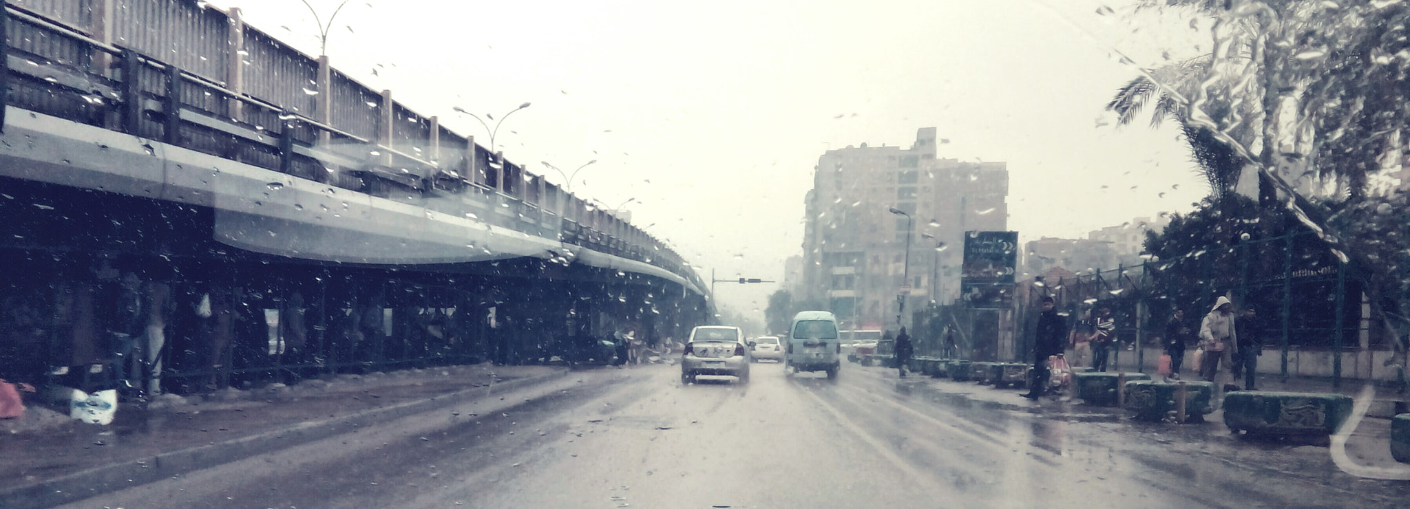 HTC DESIRE 526G+ DUAL SIM sample photo. Rain photography