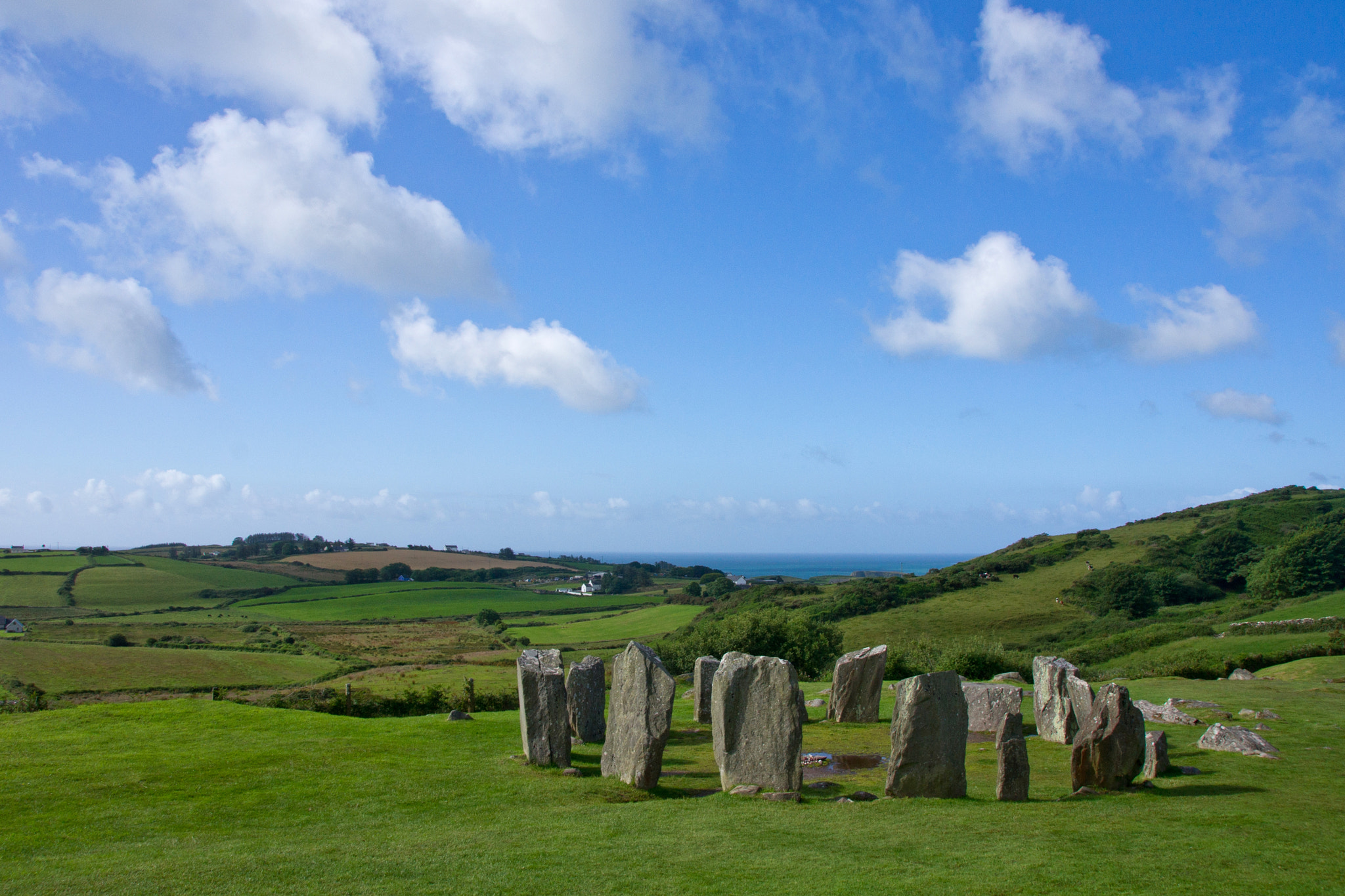 Sony Alpha DSLR-A500 + Tamron AF 28-105mm F4-5.6 [IF] sample photo. Drombeg stone circle photography