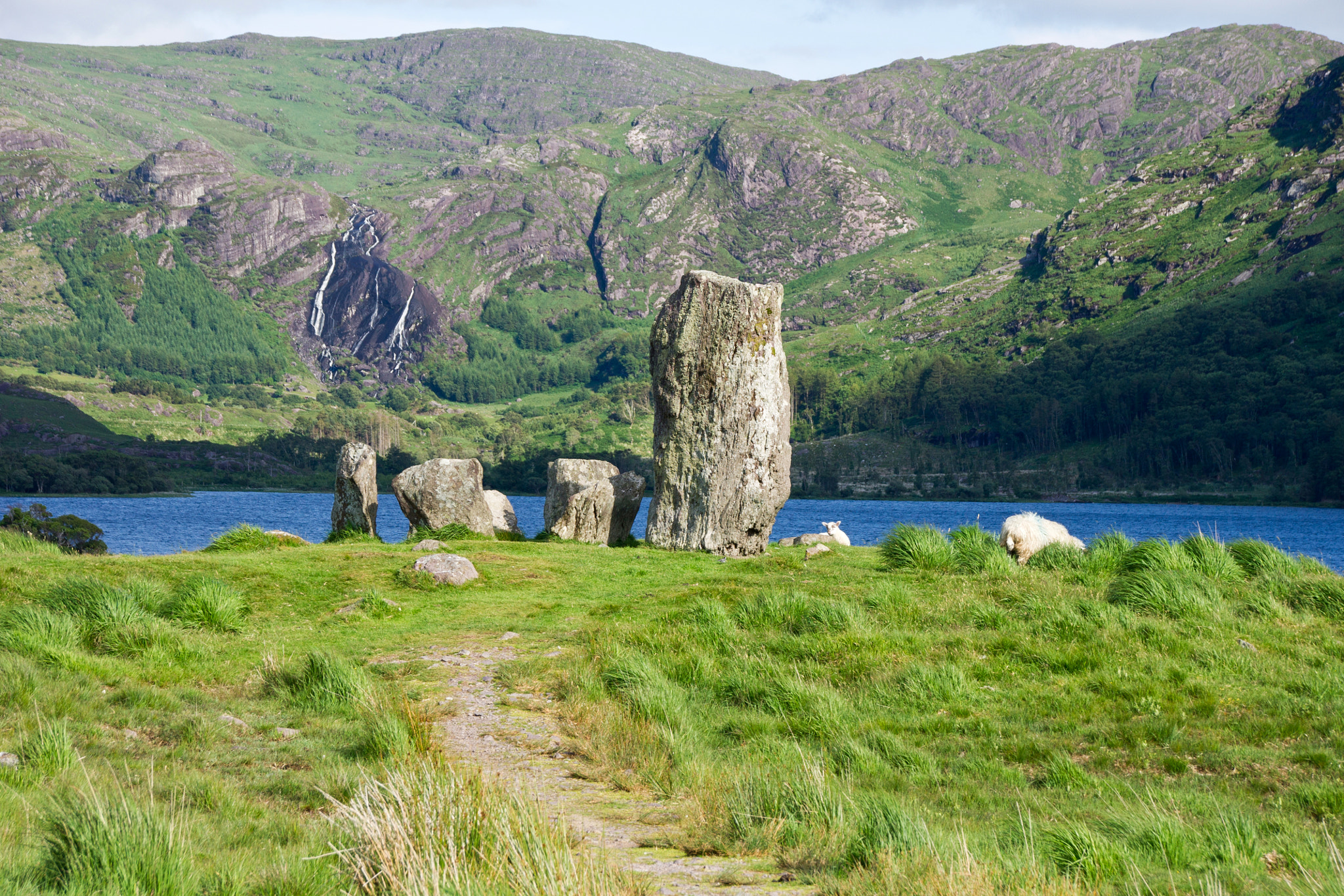 Sony Alpha DSLR-A500 + Tamron AF 28-105mm F4-5.6 [IF] sample photo. Uragh stone circle photography