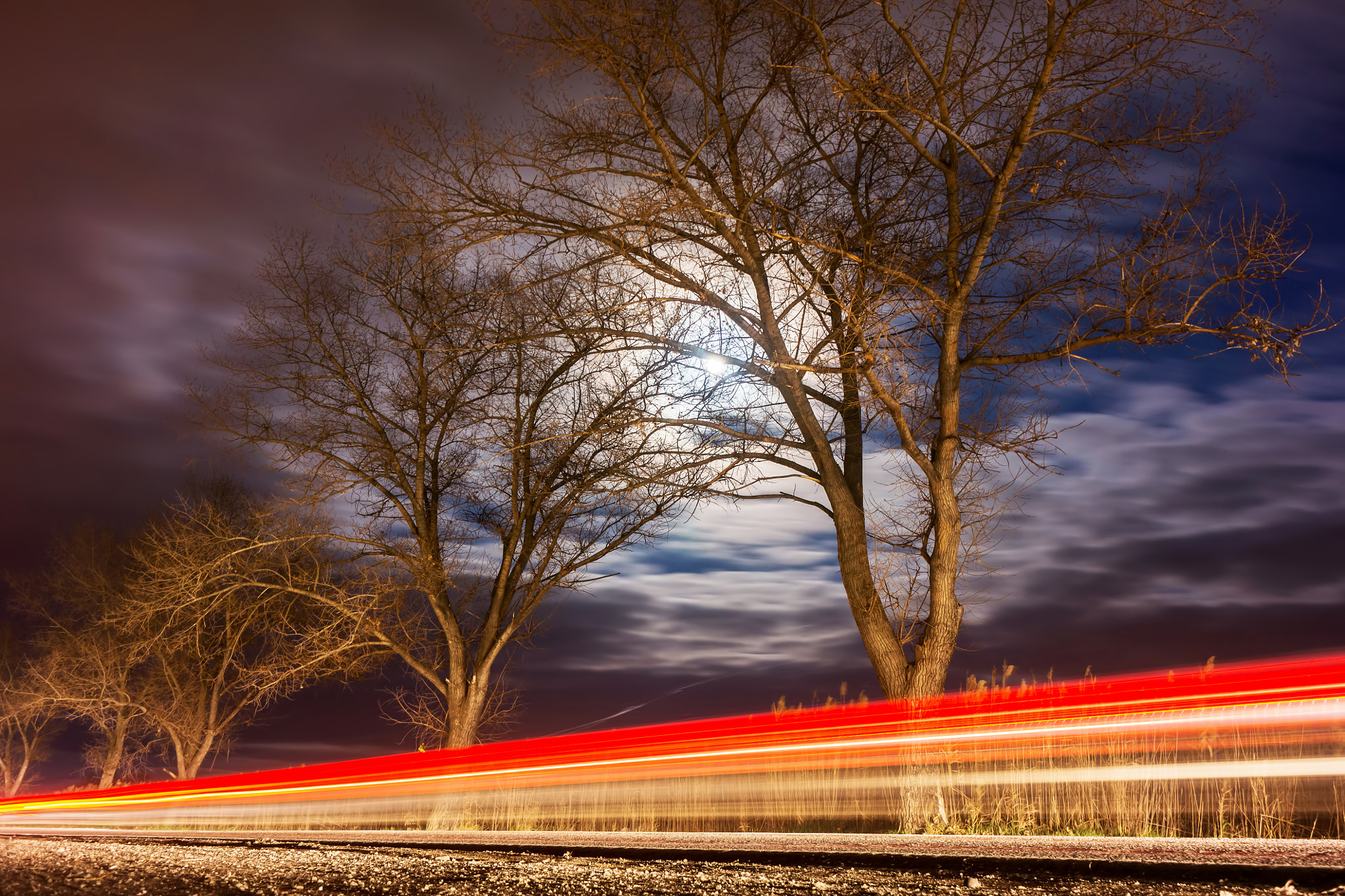 Sony Alpha NEX-7 + Sony E 20mm F2.8 sample photo. Night road photography