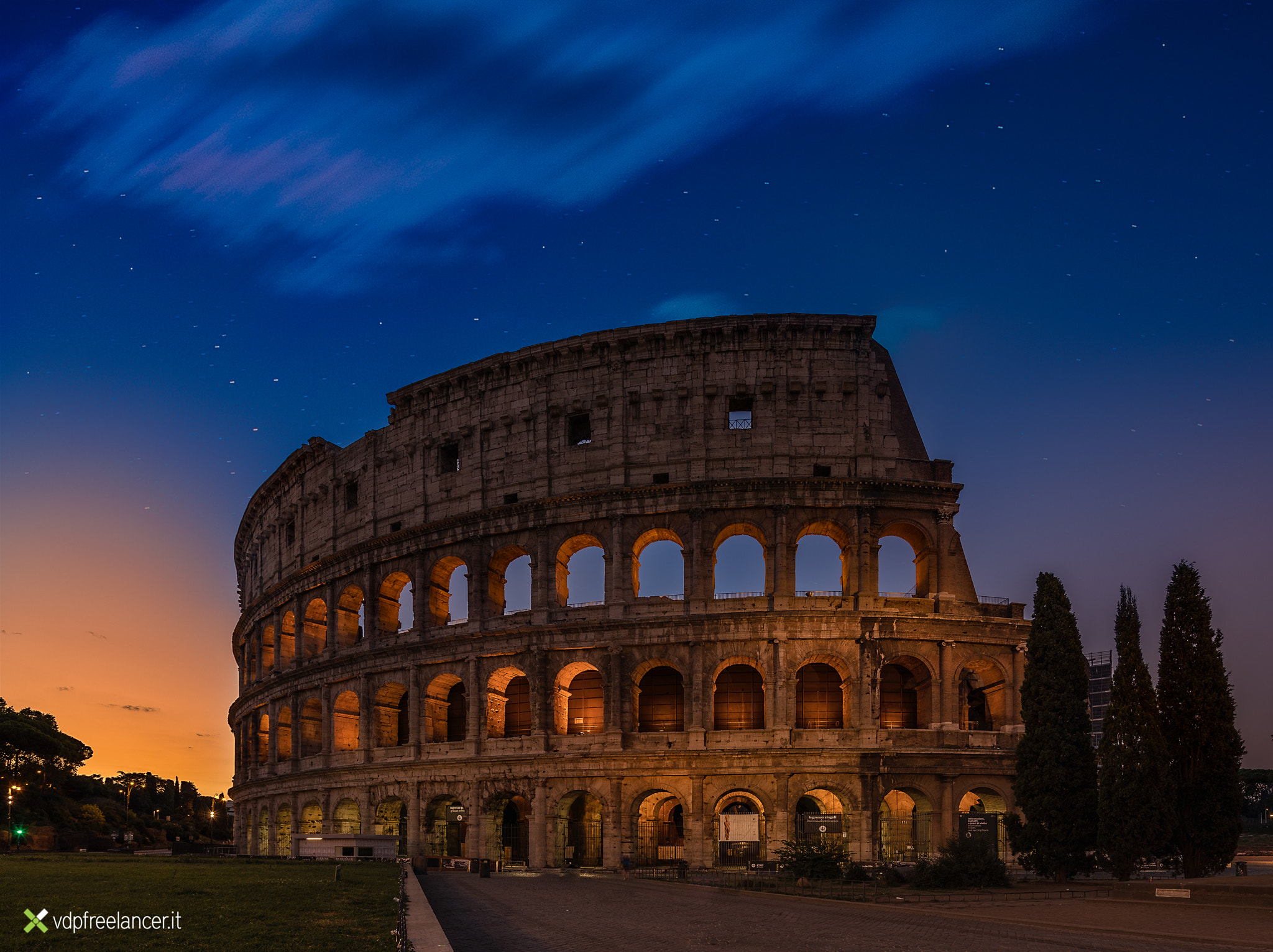 Canon EOS 5DS + Canon TS-E 17mm F4L Tilt-Shift sample photo. Colosseum photography