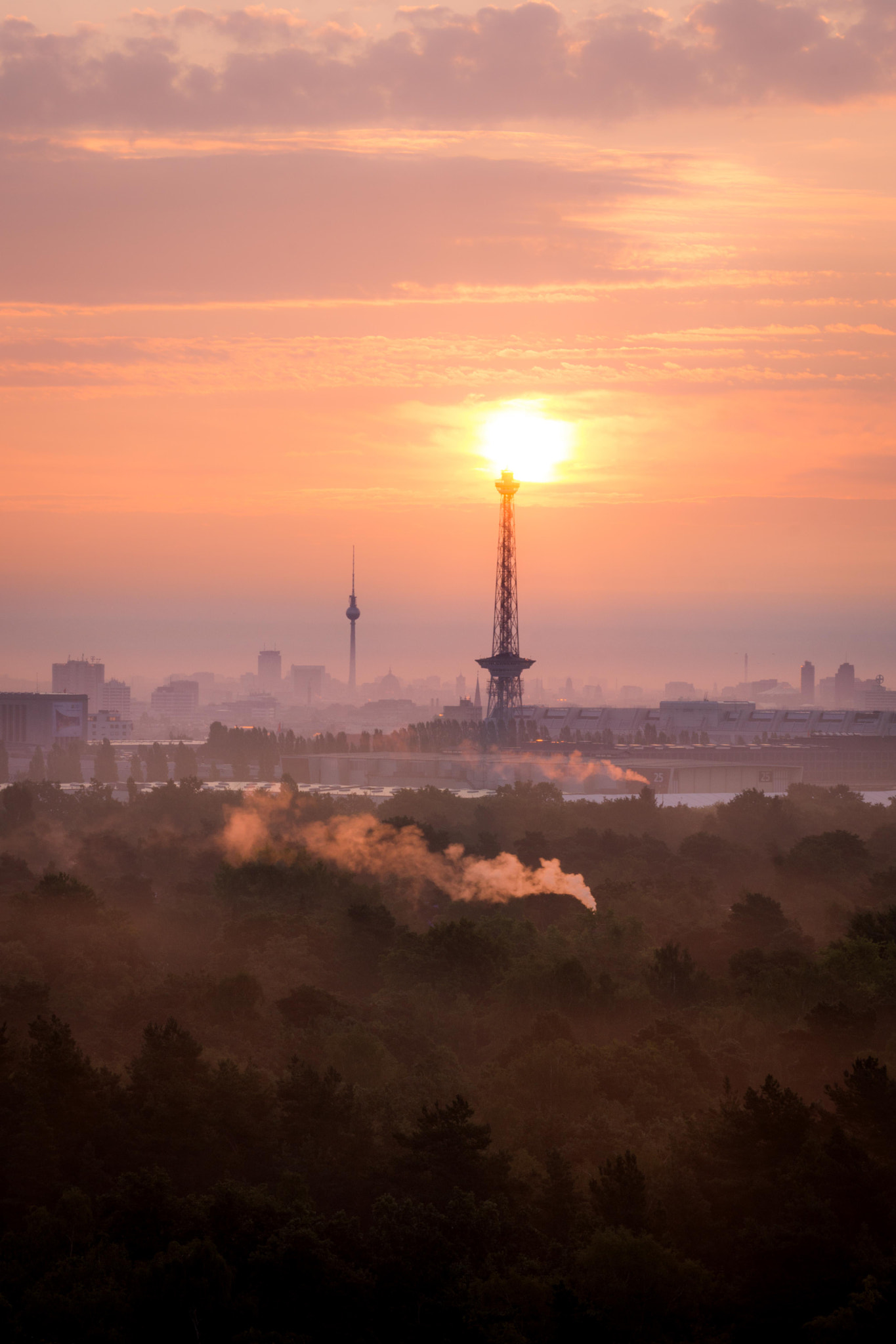 Sony DT 55-300mm F4.5-5.6 SAM sample photo. Berlin iii photography