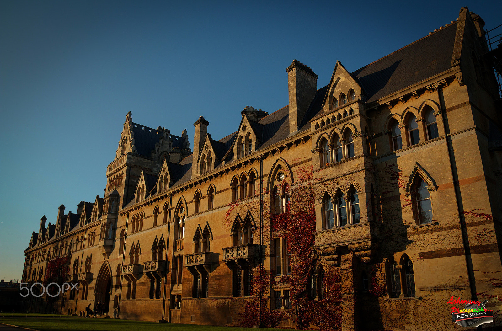 Canon EOS 70D + Canon TAMRON SP 17-50mm f/2.8 Di II VC B005 sample photo. University of oxford photography