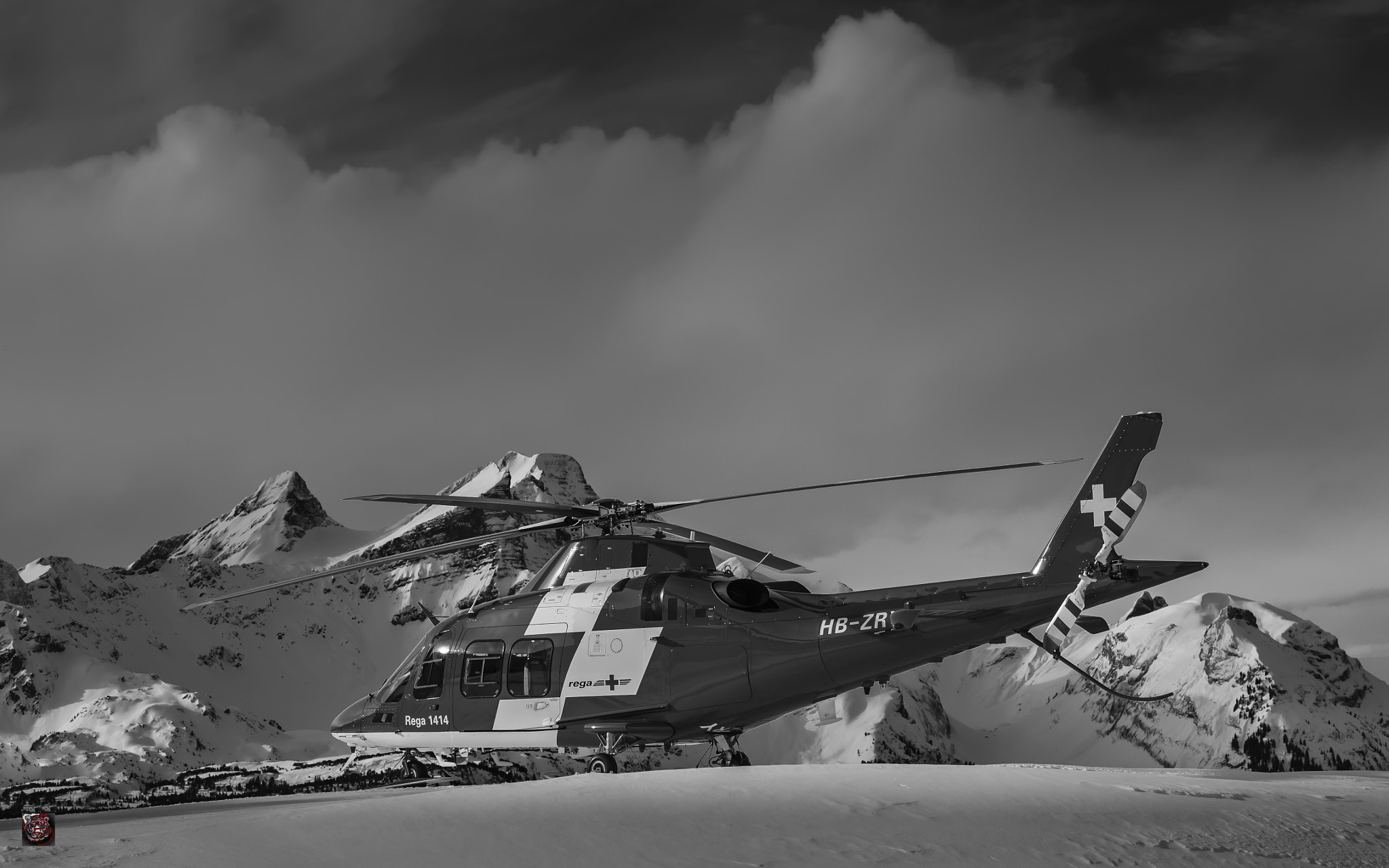 Leica M9 + Leica APO-Summicron-M 90mm F2 ASPH sample photo. Winter: high season for the alpine rescue service photography