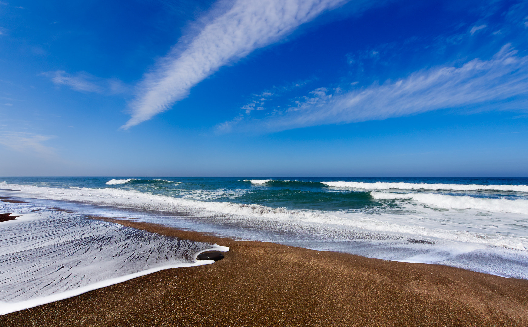 OLYMPUS  7-14mm Lens sample photo. Wave action photography