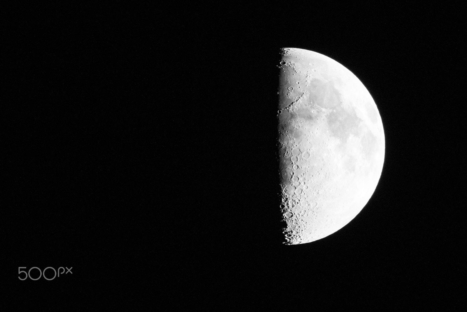 Sigma 150-600mm F5-6.3 DG OS HSM | C sample photo. Also dark side of the moon photography
