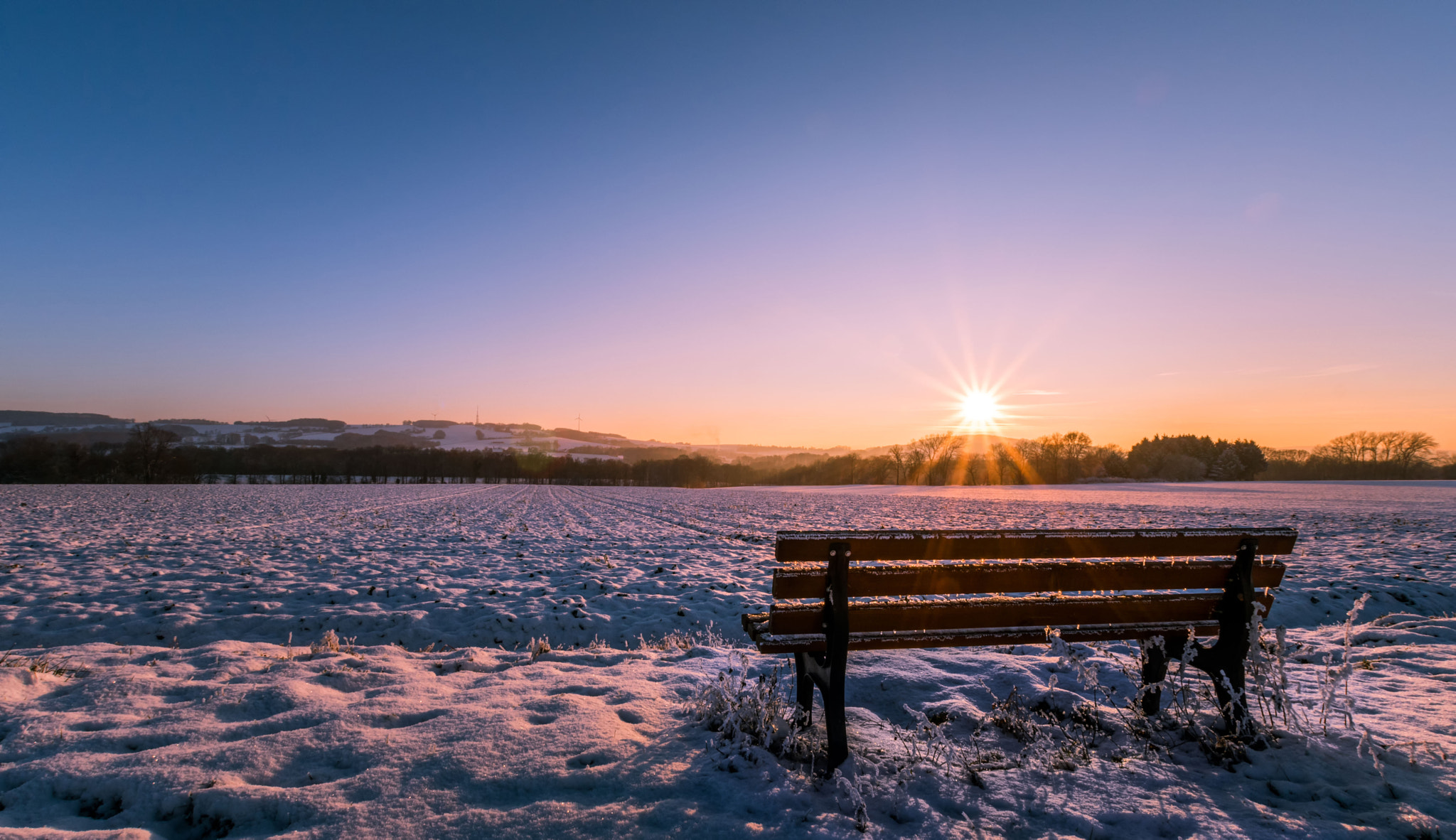 Sony ILCA-77M2 + Sigma 10-20mm F3.5 EX DC HSM sample photo. Winter sunset photography