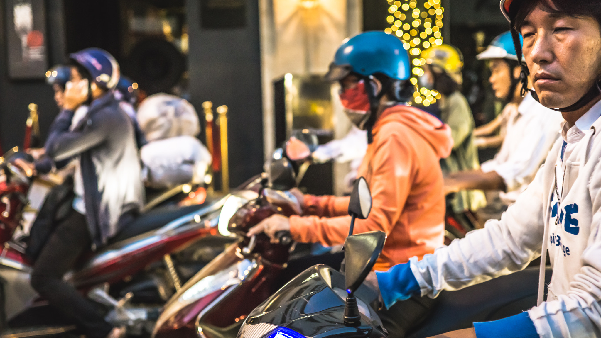 E 32mm F1.8 sample photo. Scooter photography