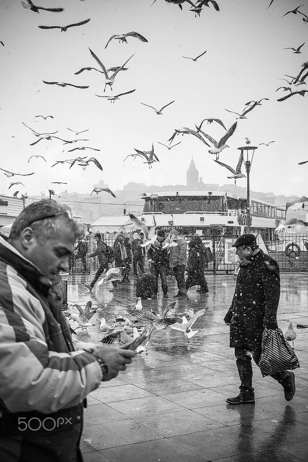 Canon EF-S 18-135mm F3.5-5.6 IS STM sample photo. Snow and istanbul photography