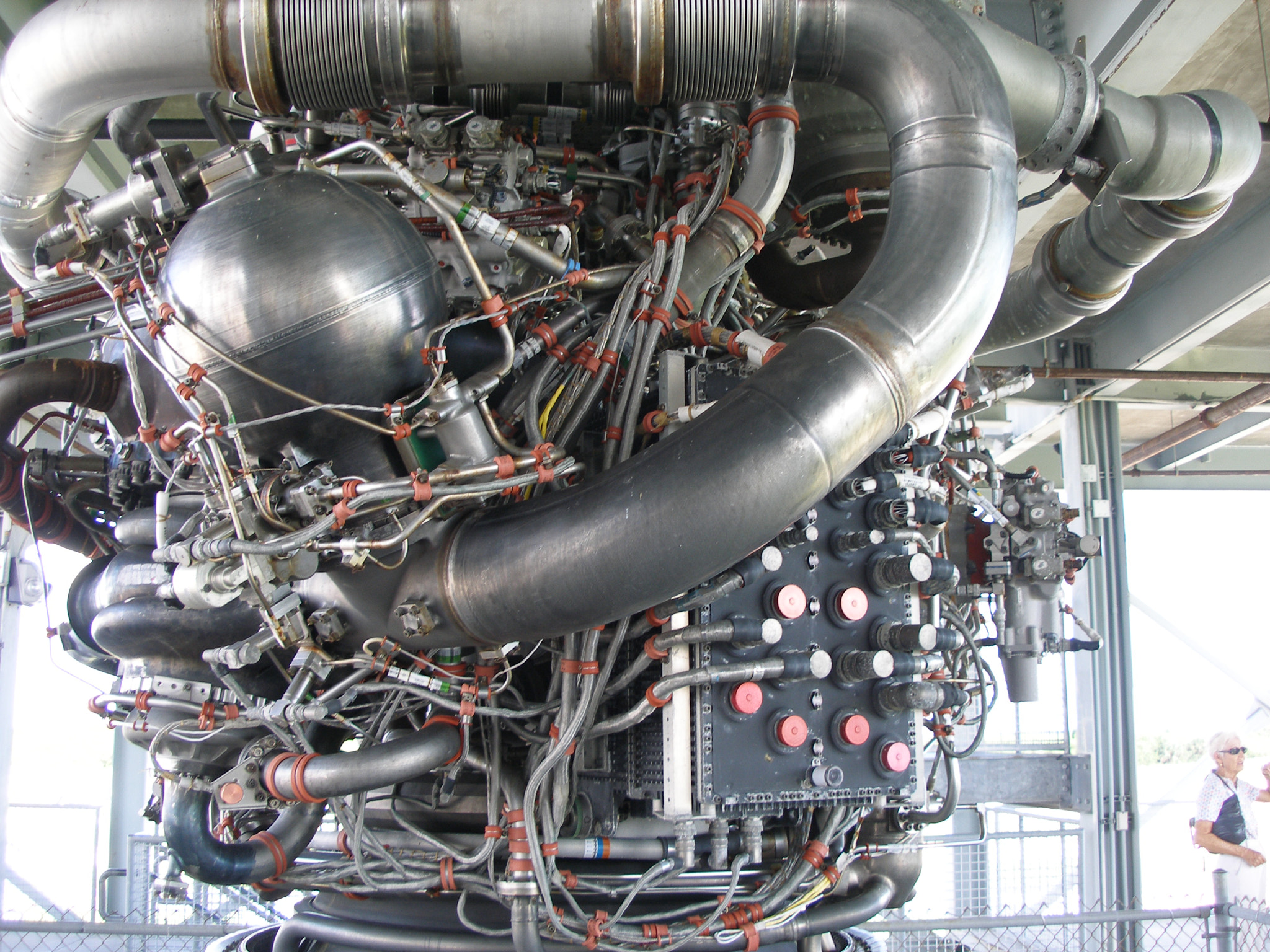 Olympus C70Z,C7000Z sample photo. Rocket engine photography