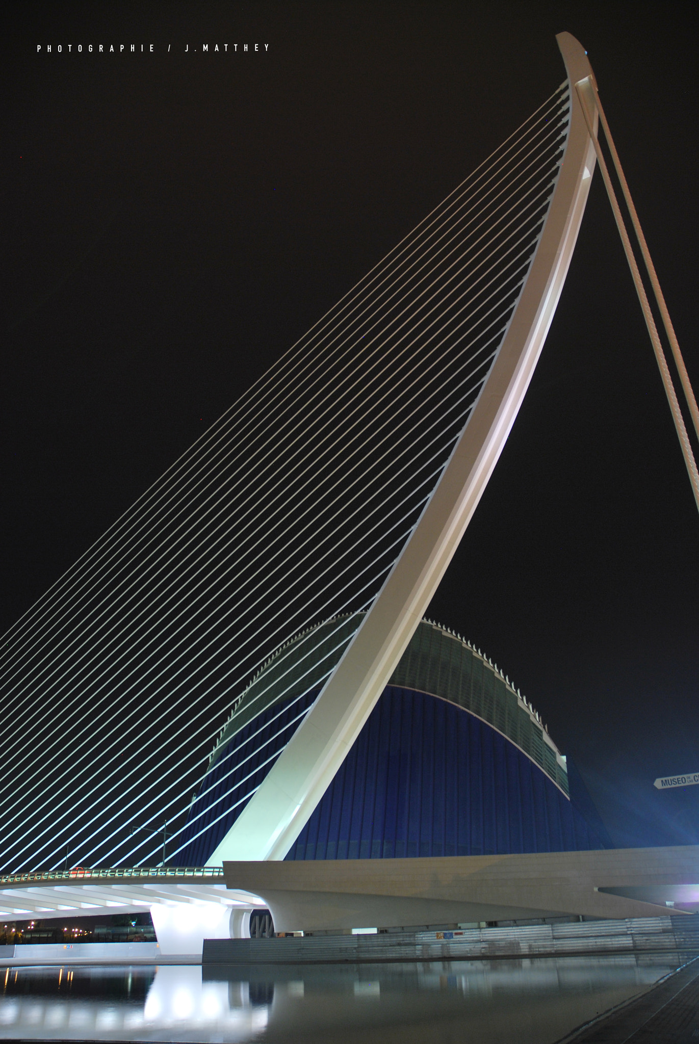Nikon D60 sample photo. Valencia / palais des sciences photography