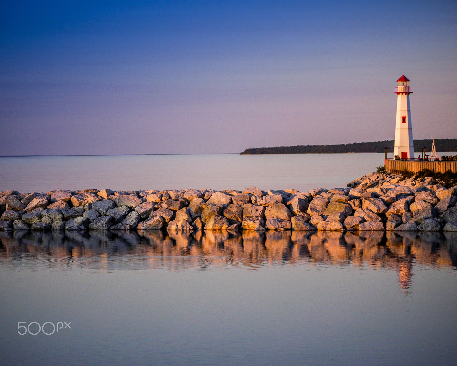 Panasonic Lumix DMC-G1 sample photo. Wawatam lighthouse photography