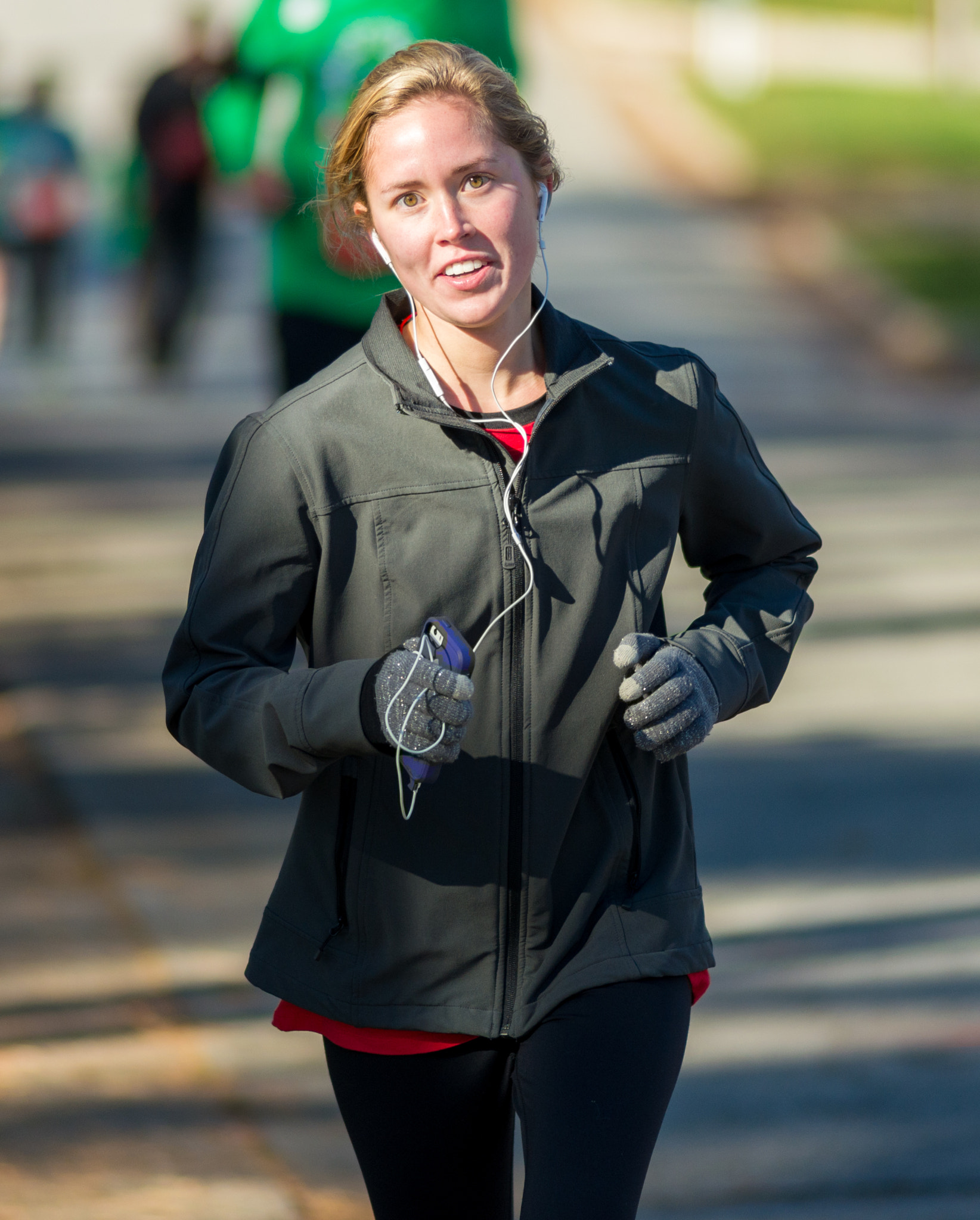 Nikon D610 + AF Nikkor 180mm f/2.8 IF-ED sample photo. Fall 5k's and holiday struts photography