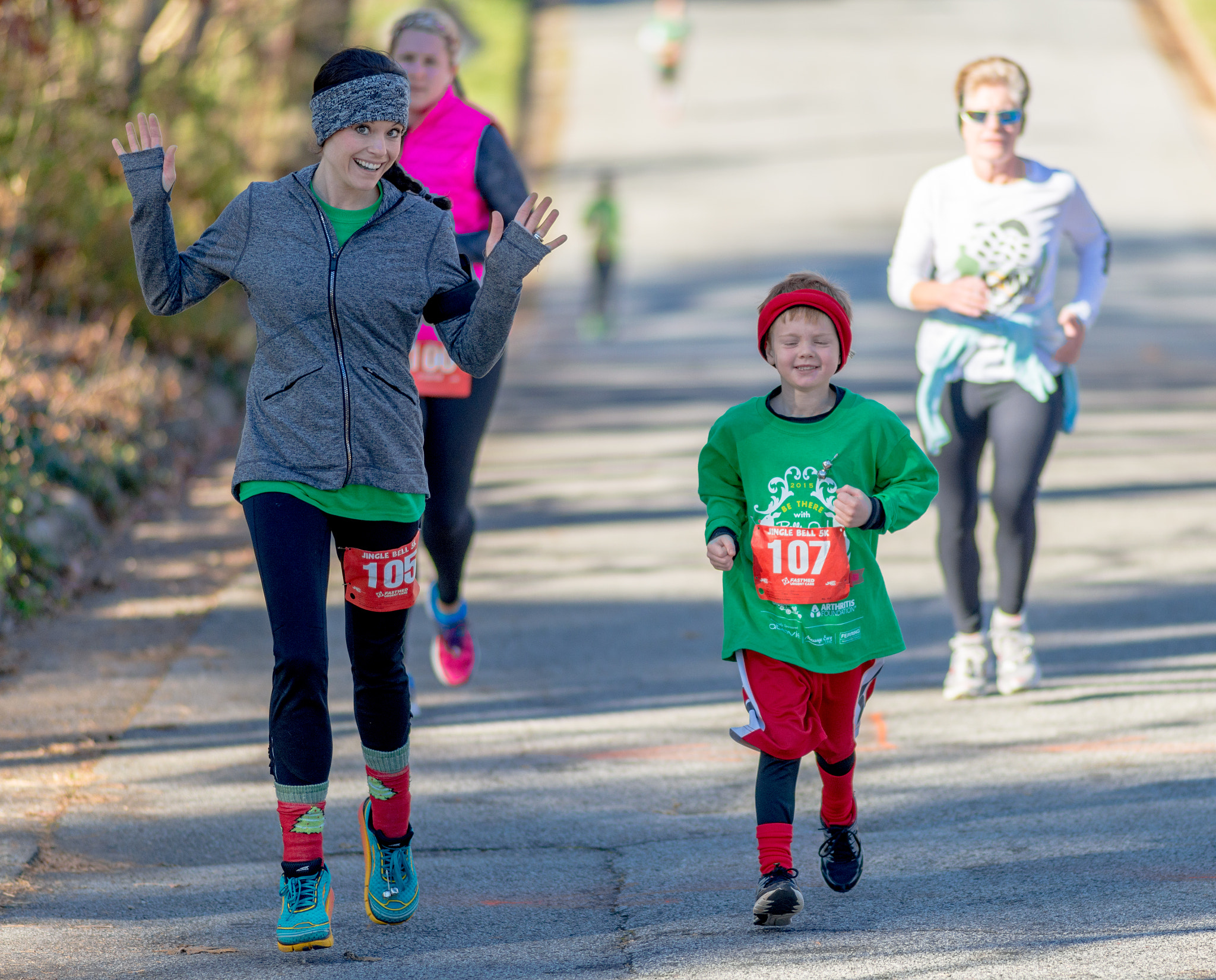 Nikon D610 + AF Nikkor 180mm f/2.8 IF-ED sample photo. Fall 5k's and holiday struts photography