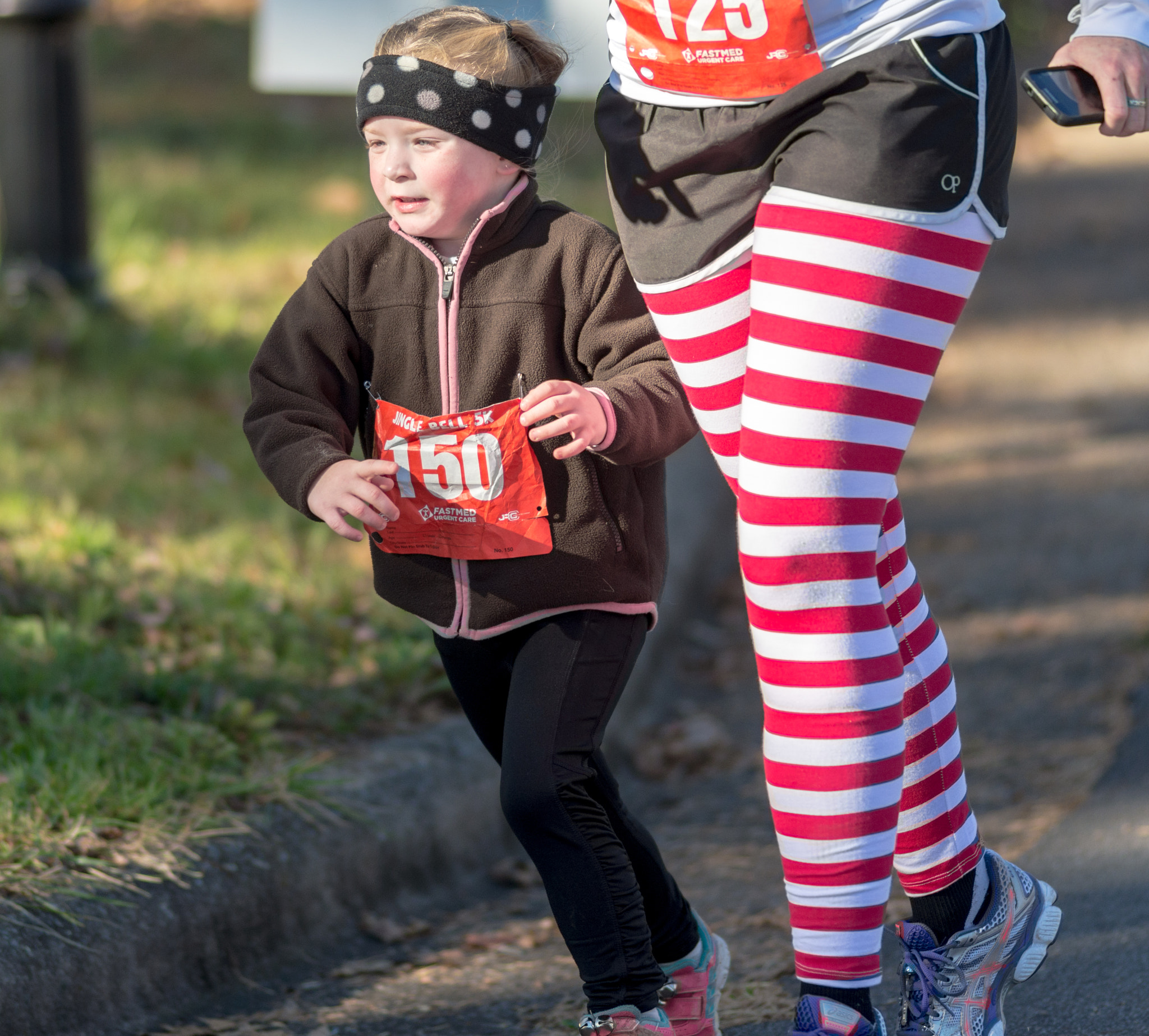 Nikon D610 + AF Nikkor 180mm f/2.8 IF-ED sample photo. Fall 5k's and holiday struts photography