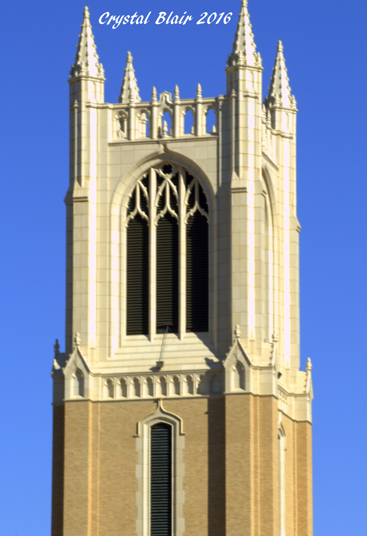 Canon EOS 1200D (EOS Rebel T5 / EOS Kiss X70 / EOS Hi) sample photo. Part of a methodist church building downtown photography