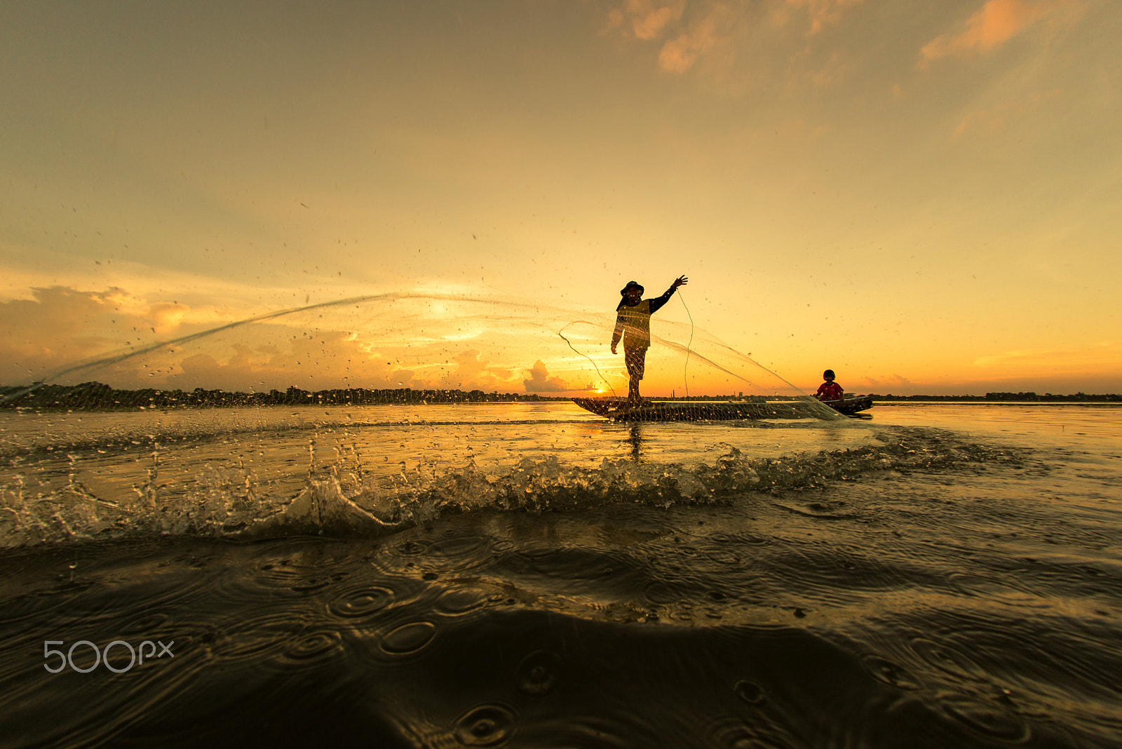 Nikon D600 + Nikon AF Fisheye-Nikkor 16mm F2.8D sample photo. Fisherman throwing net at sunrise , thailand photography