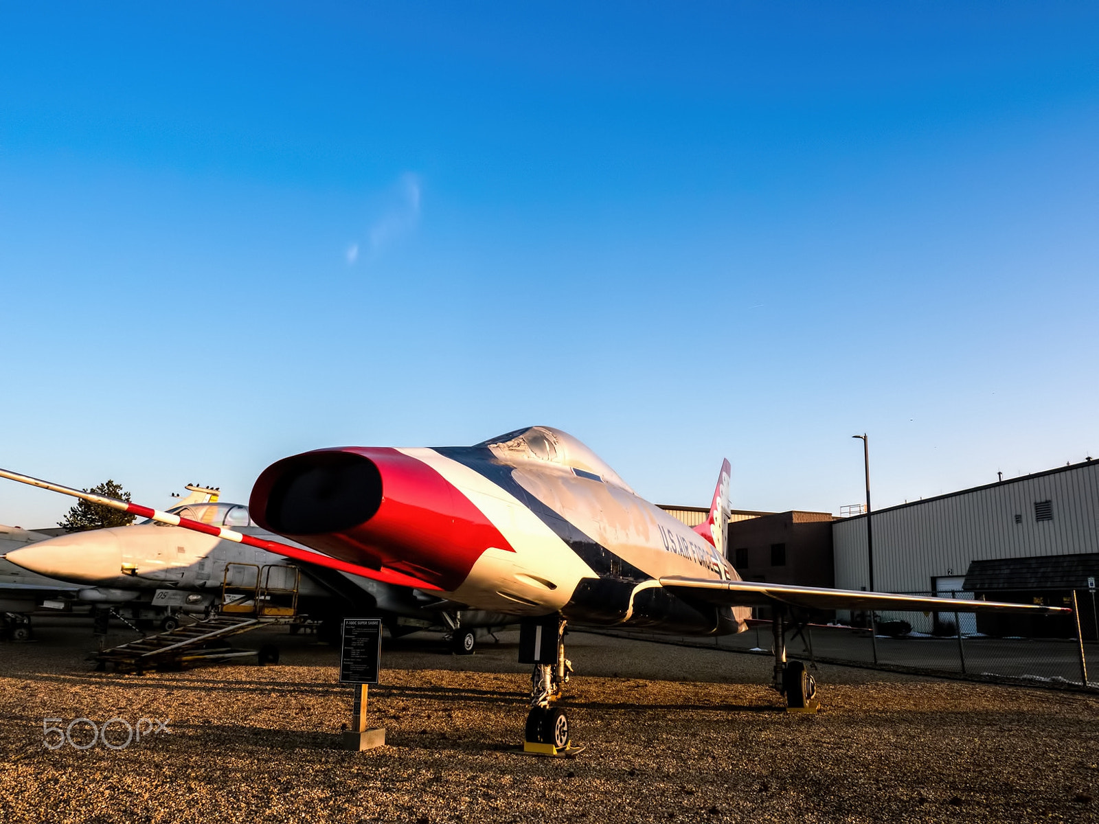 Panasonic Lumix DMC-GX8 sample photo. Airplanes photography