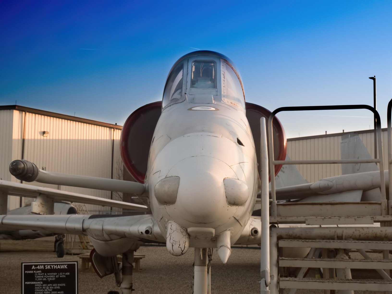 Panasonic Lumix DMC-GX8 sample photo. Airplanes photography