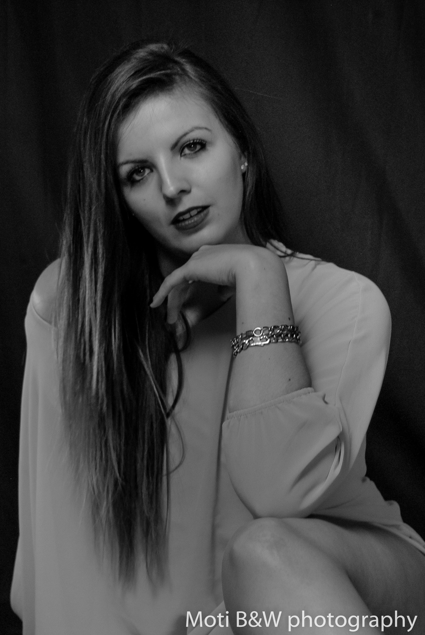 AF Zoom-Nikkor 28-80mm f/3.5-5.6D sample photo. Manon photography