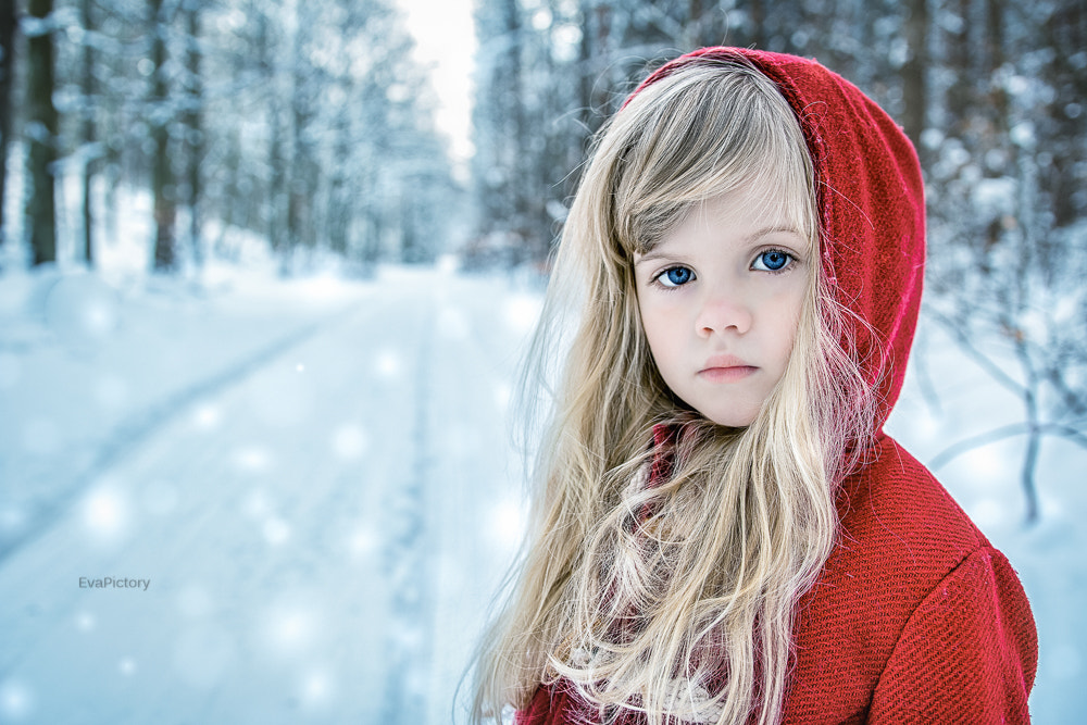 Sigma 18-35mm f/1.8 DC HSM sample photo. Little red riding hood photography