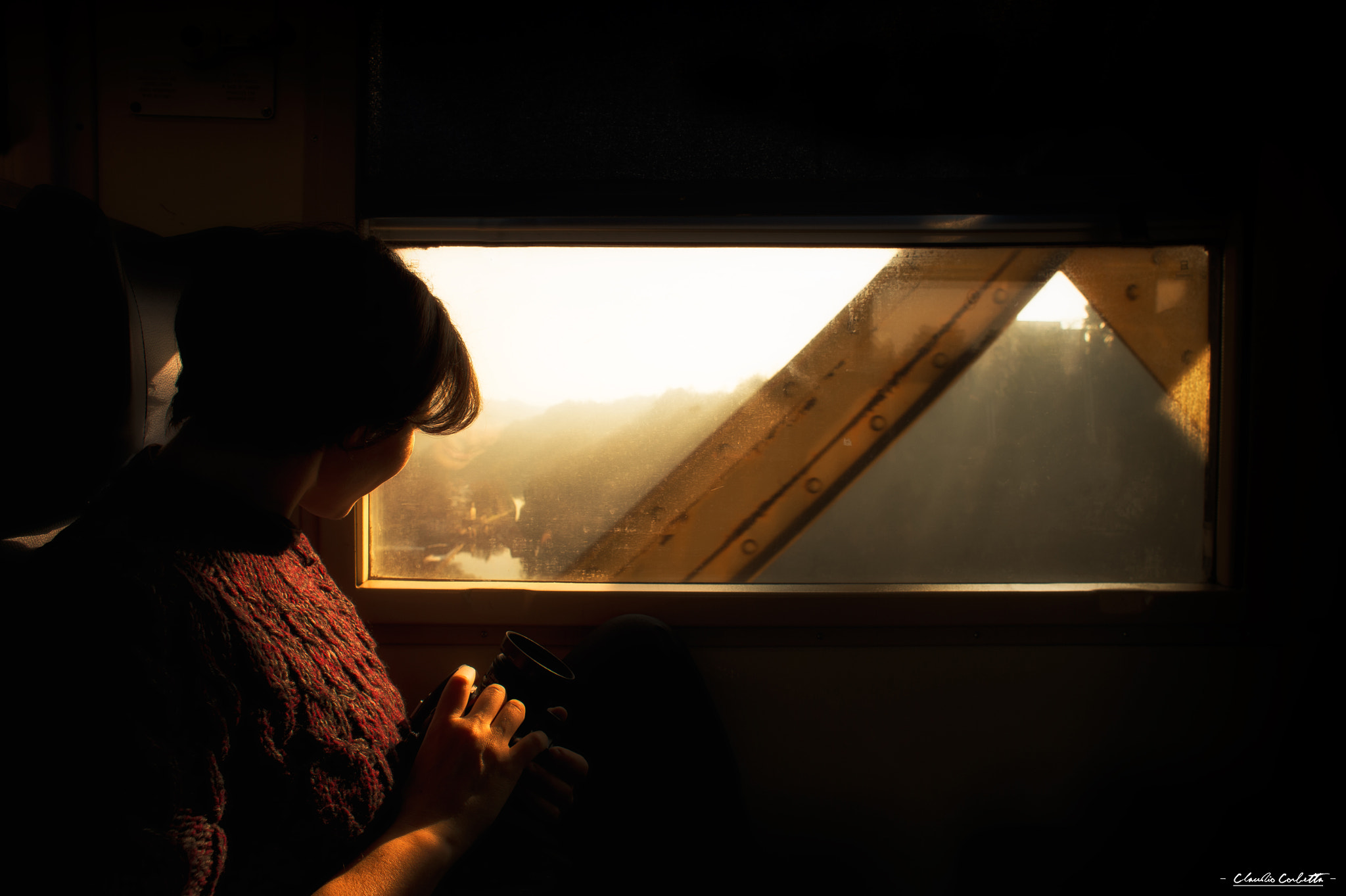 Nikon Df + Nikon AF Nikkor 20mm F2.8D sample photo. She photography