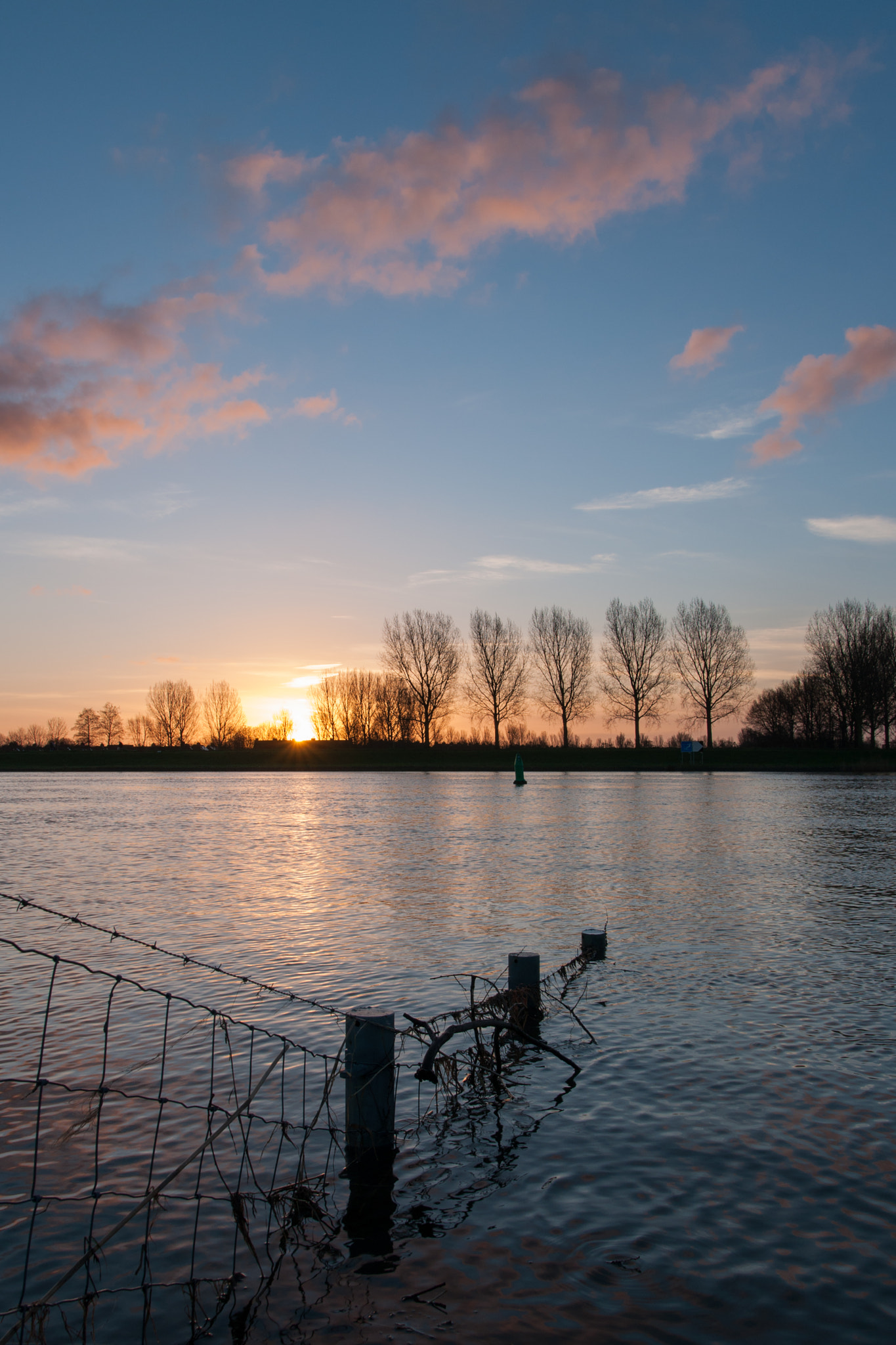 Sony Alpha DSLR-A700 + Sigma 17-70mm F2.8-4.5 (D) sample photo. Sunrise photography