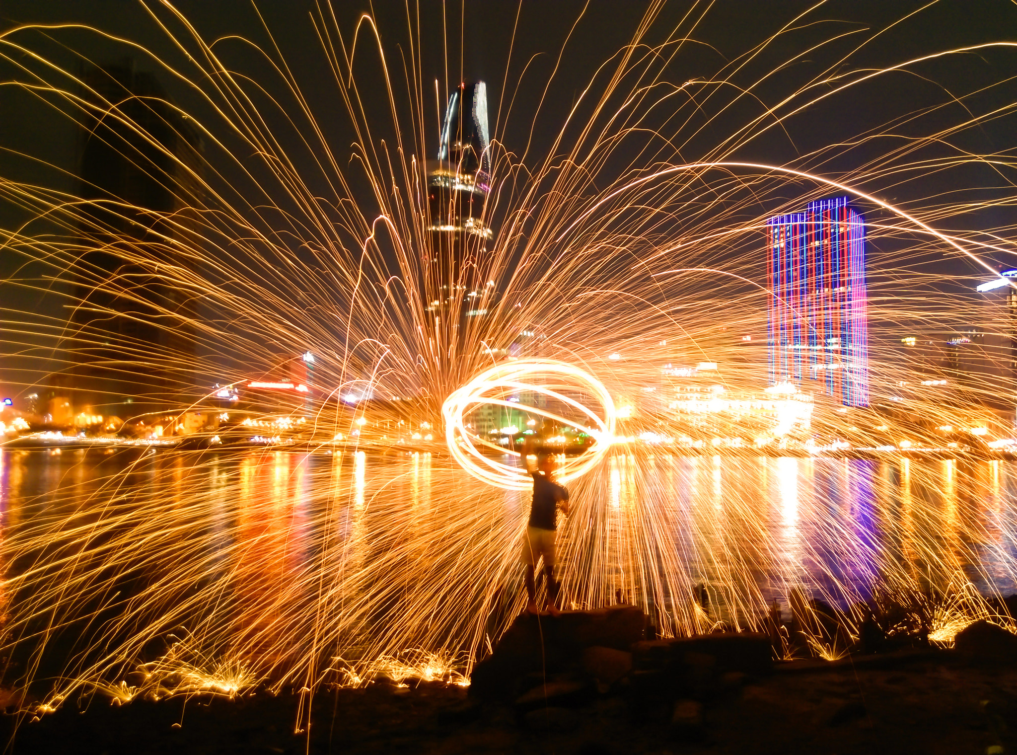 HTC ONE (E8) DUAL SIM sample photo. Steel wool photography