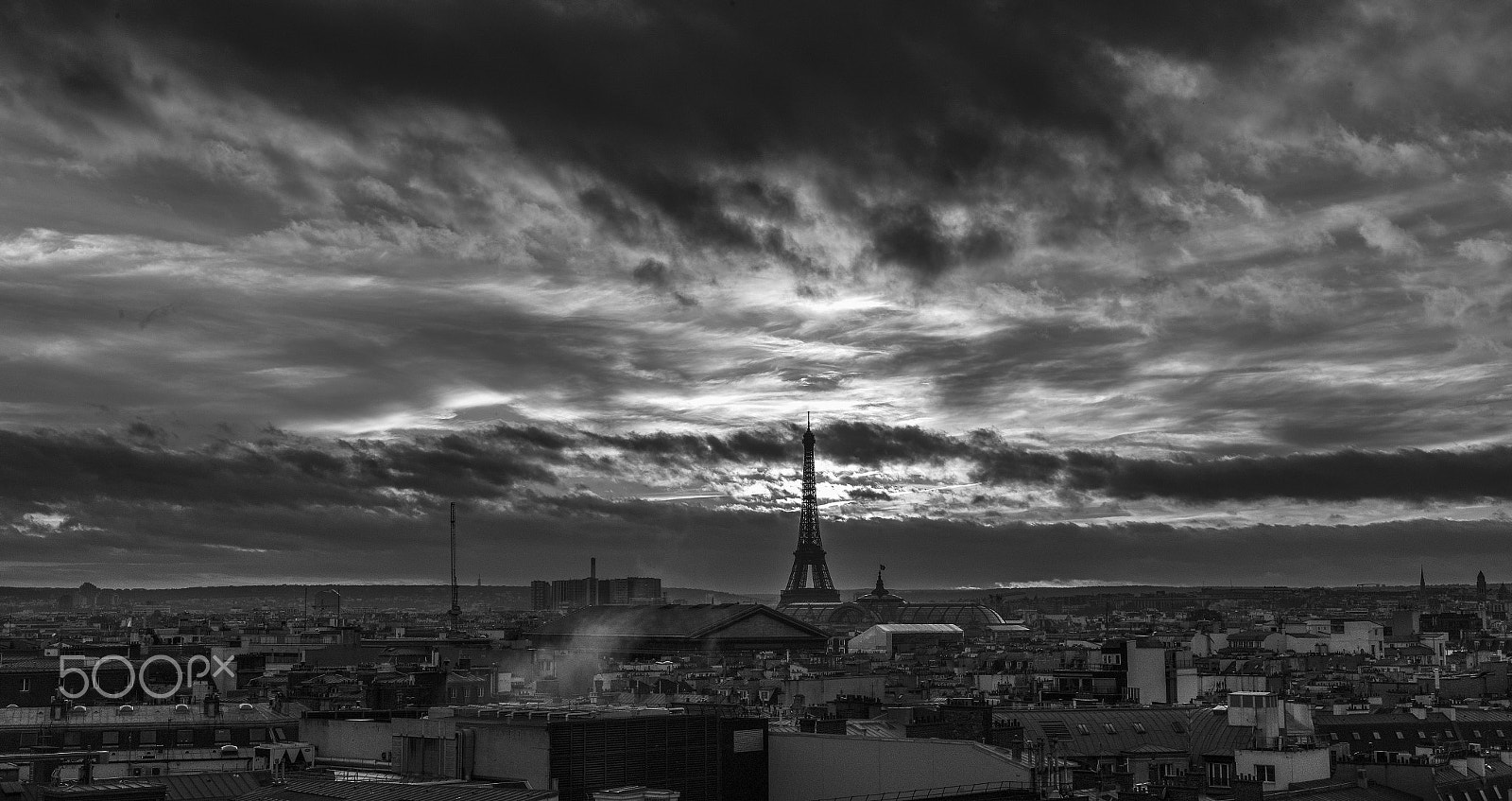 Leica M-Monochrom sample photo. Paris from a roof photography