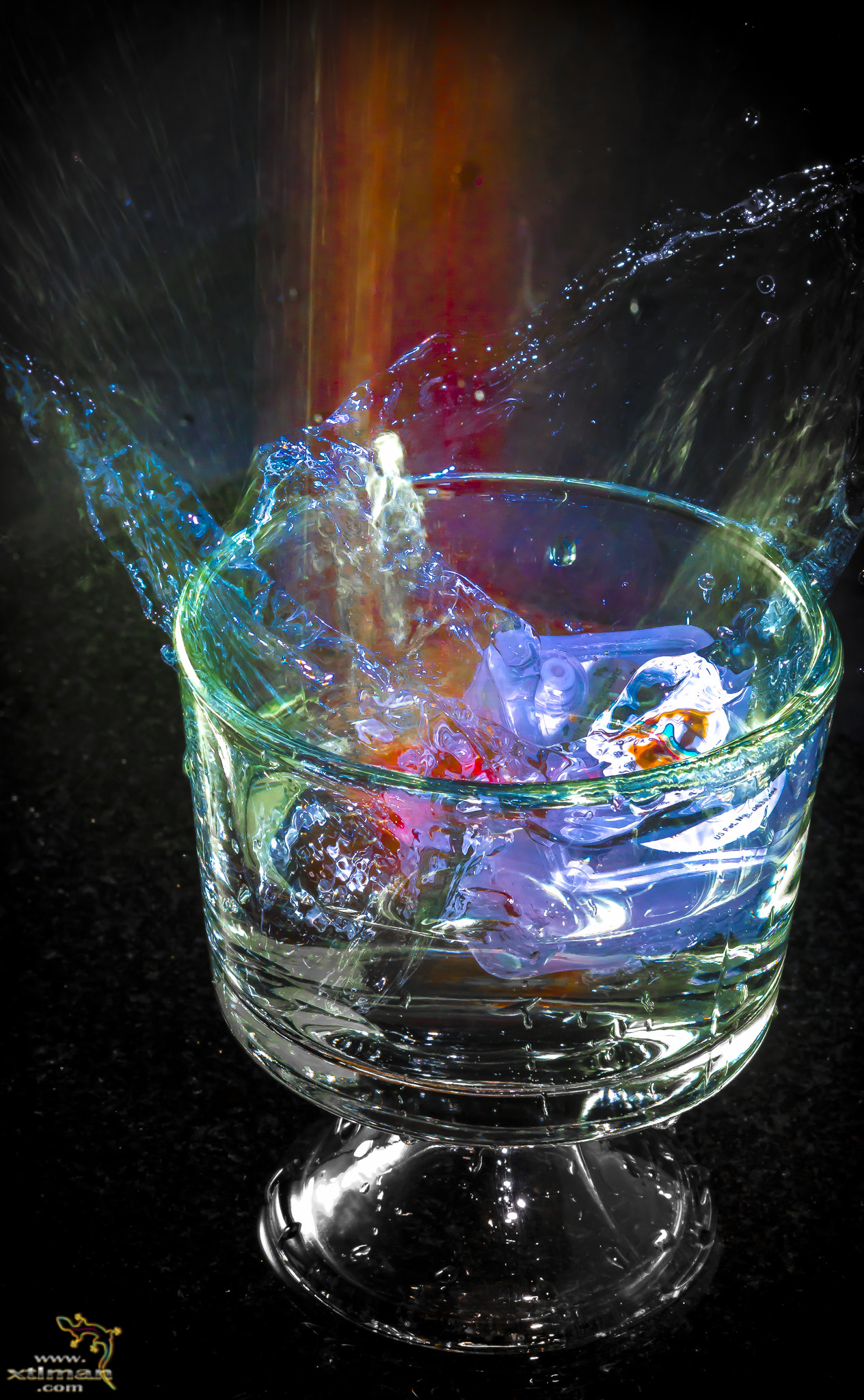 Nikon AF-S Micro-Nikkor 60mm F2.8G ED sample photo. Splash photography