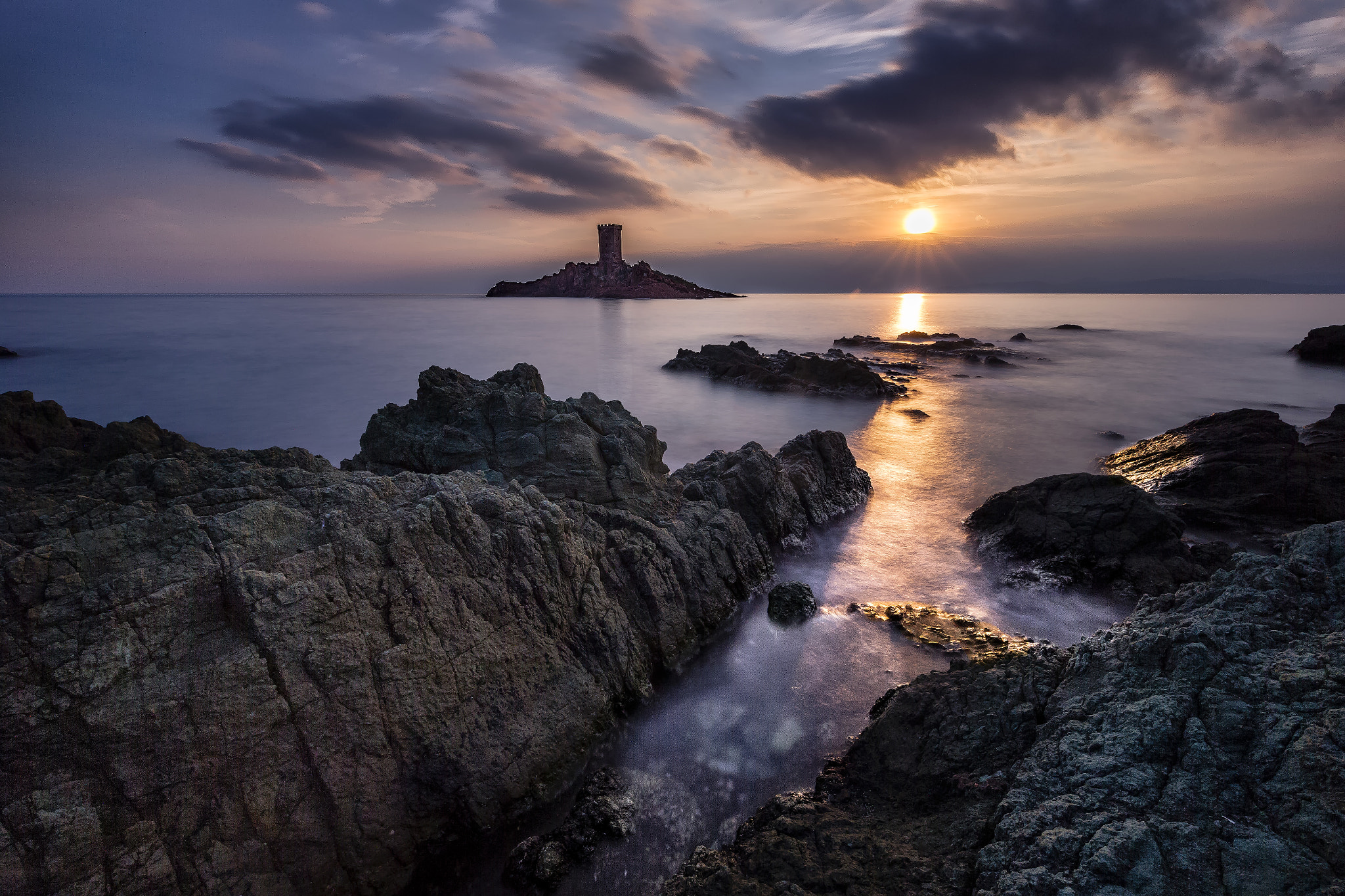 Canon EOS-1D X + Canon EF 16-35mm F4L IS USM sample photo. Soon the sun will set... photography