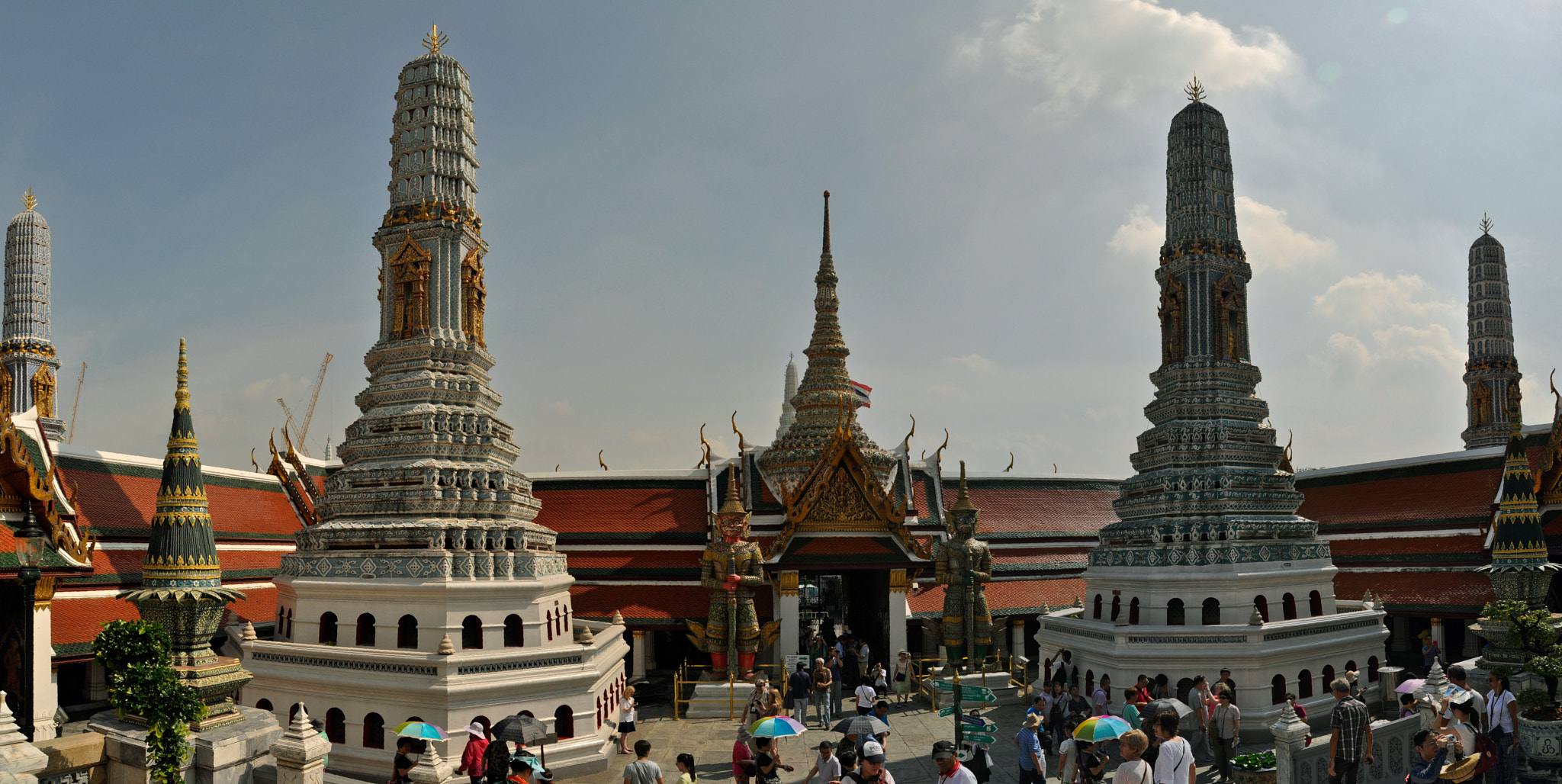 Sigma 18-200mm F3.5-6.3 II DC OS HSM sample photo. Hor phra photography