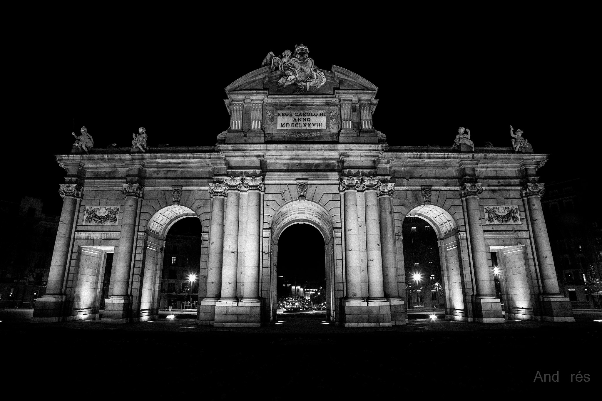 Tamron AF 19-35mm f/3.5-4.5 sample photo. Puerta de alcalá - madrid photography