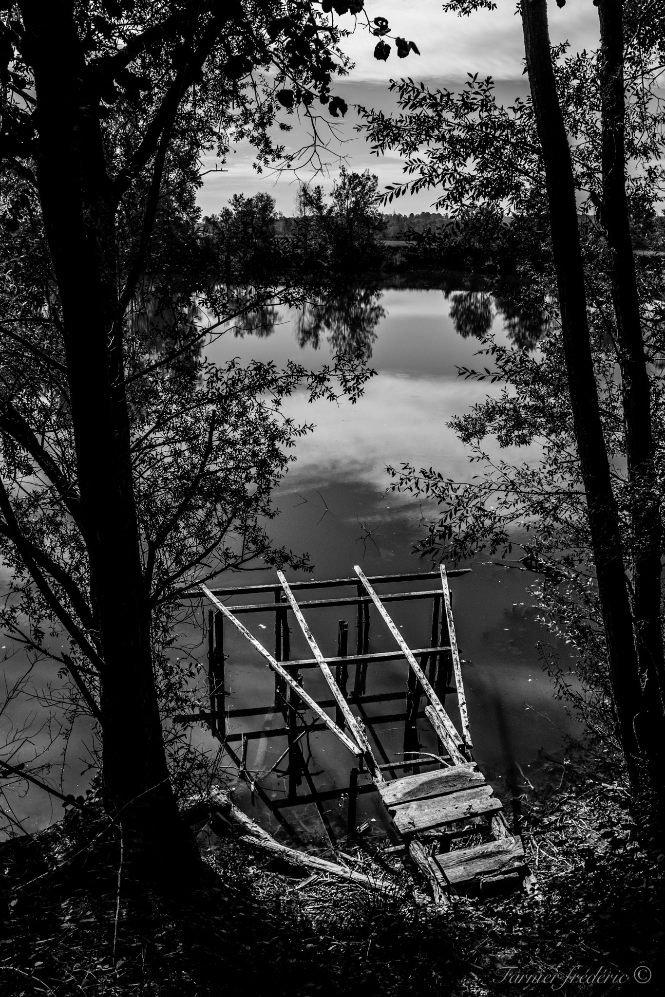 Nikon D7100 + AF Nikkor 20mm f/2.8 sample photo. Abandoned jetty... photography