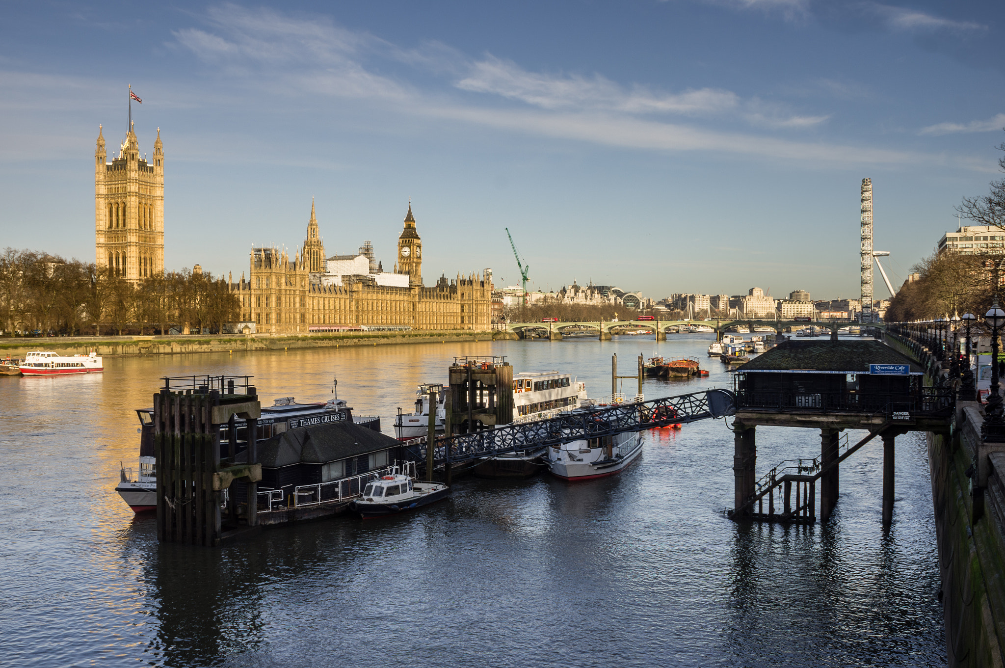 Sony SLT-A55 (SLT-A55V) sample photo. From lambeth bridge photography