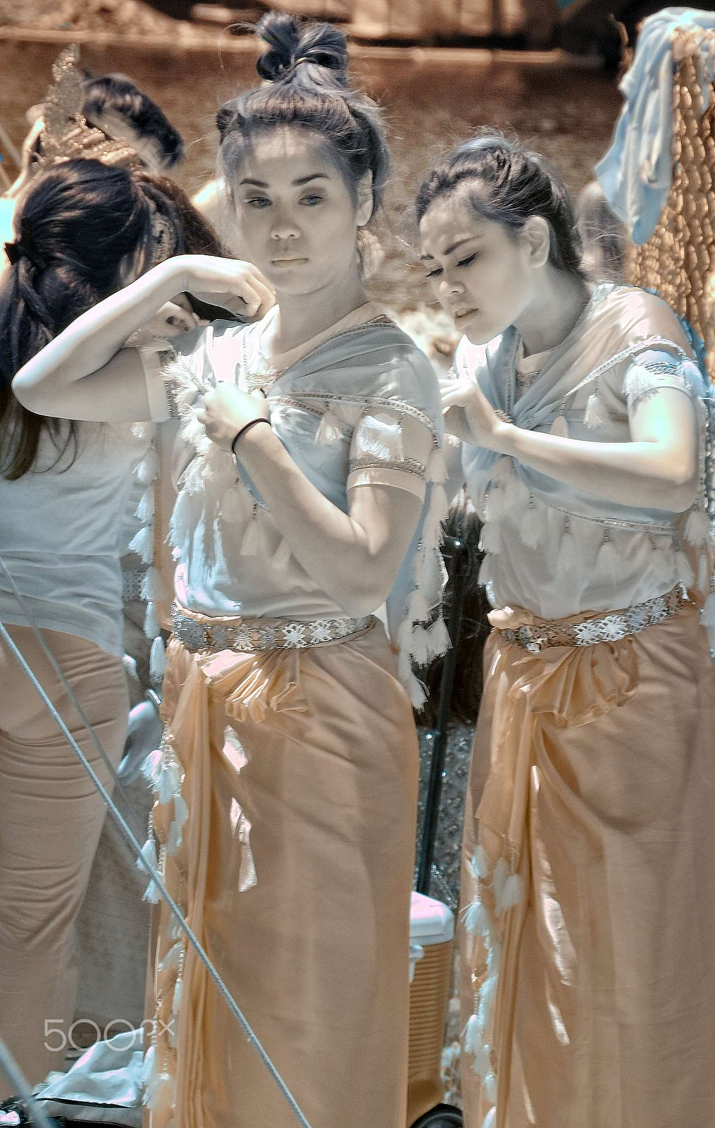 Nikon D70s sample photo. Getting ready photography
